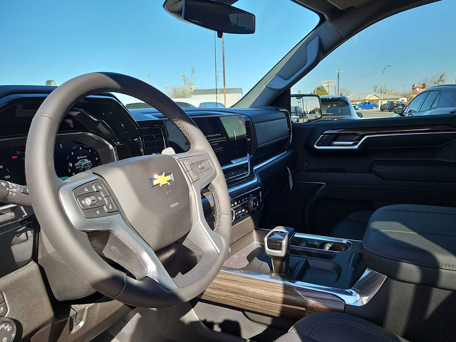 Thumbnail: 2026 Chevrolet Silverado 1500 - 10