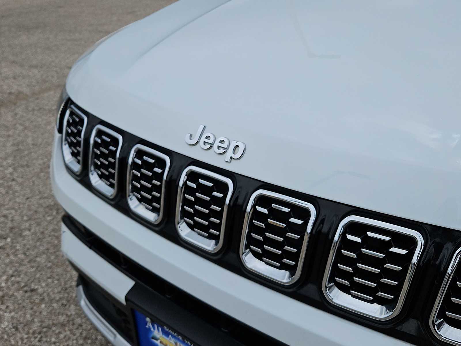 Thumbnail: 2025 Jeep Compass - 13