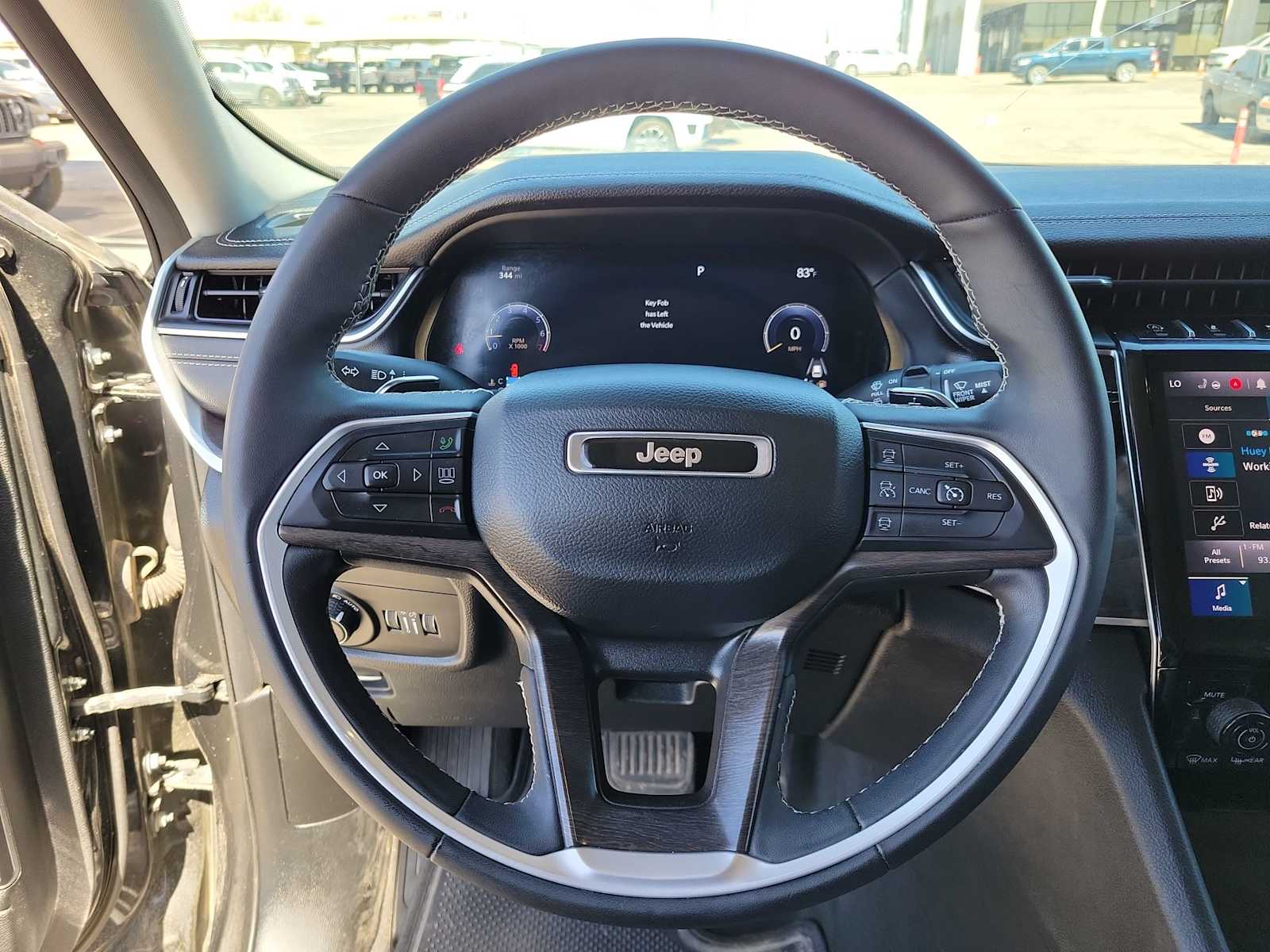 Thumbnail: 2023 Jeep Grand Cherokee - 23