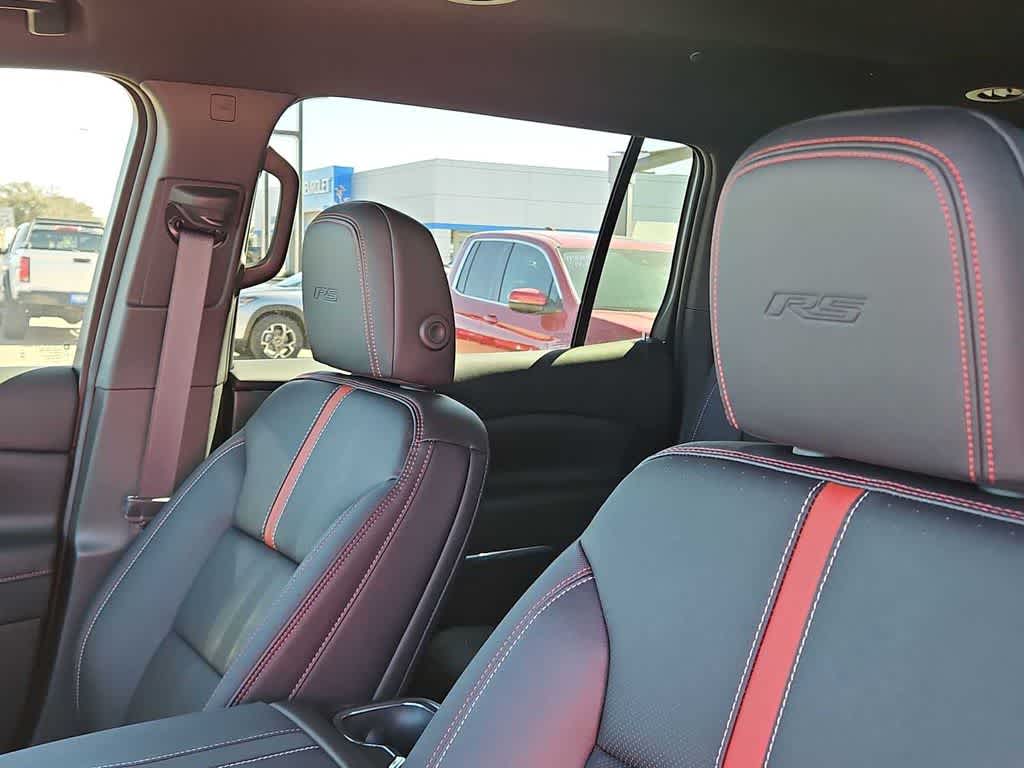 Thumbnail: 2026 Chevrolet Traverse - 15