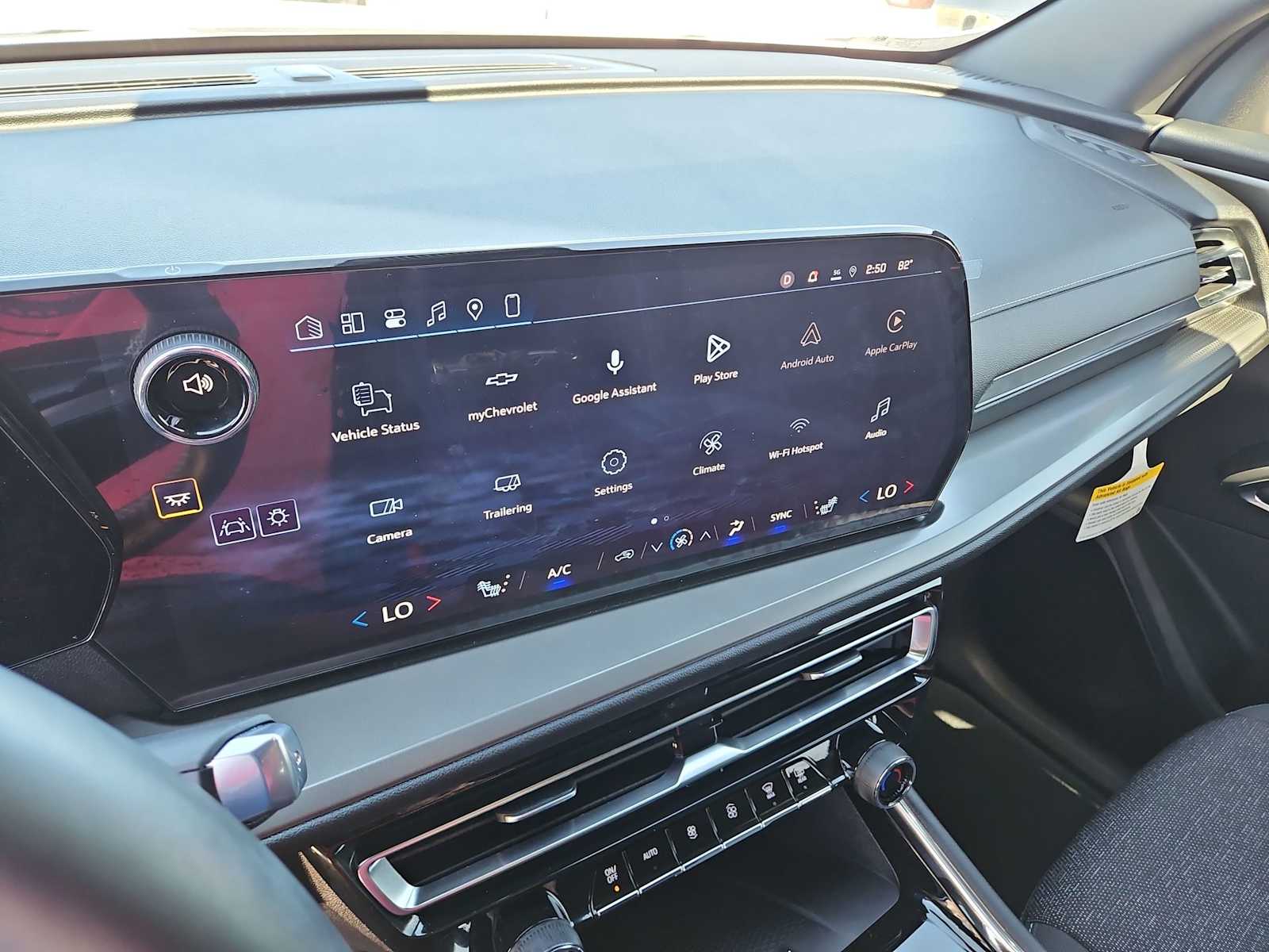 Thumbnail: 2026 Chevrolet Traverse - 24