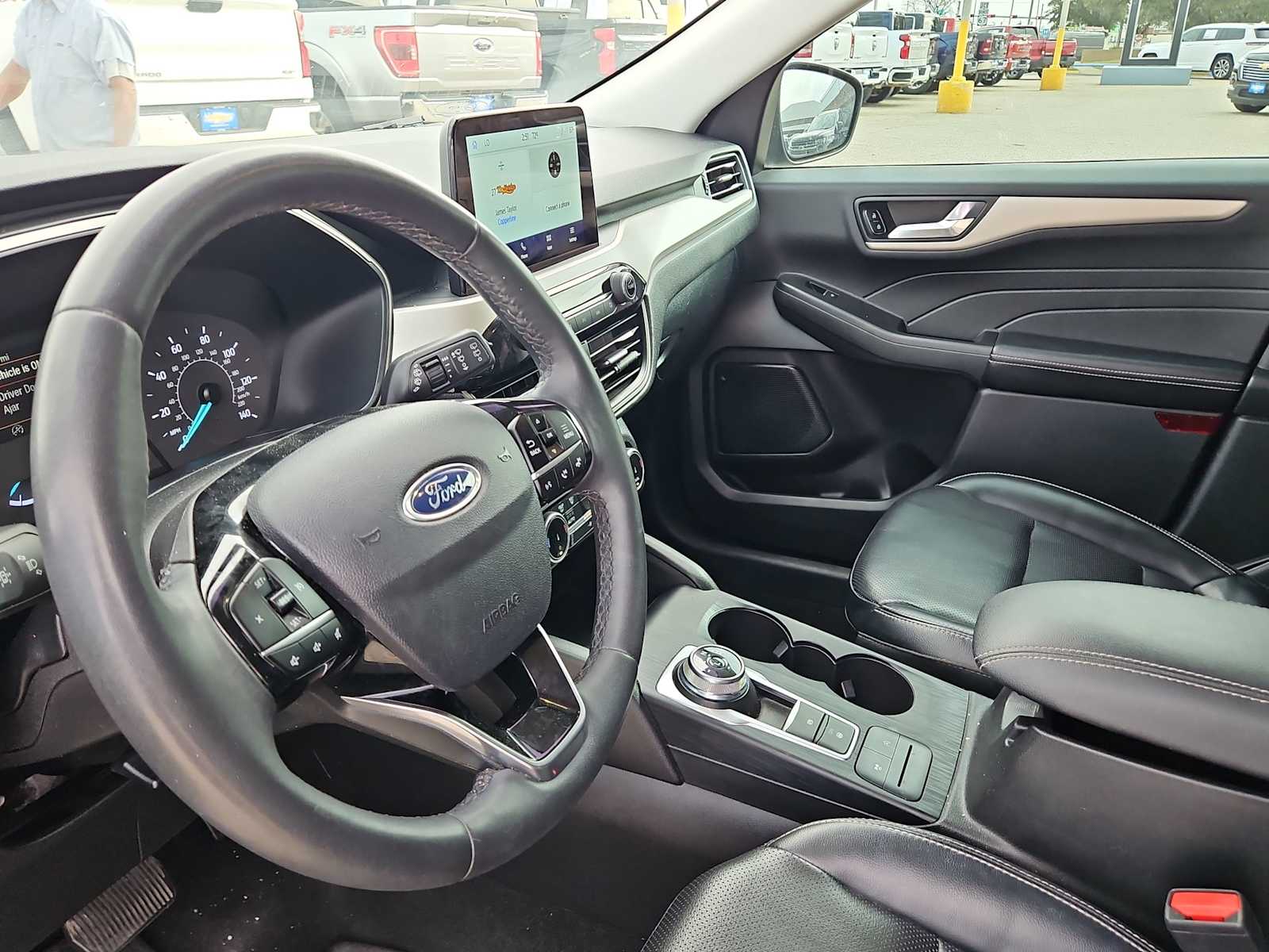 Thumbnail: 2022 Ford Escape - 10