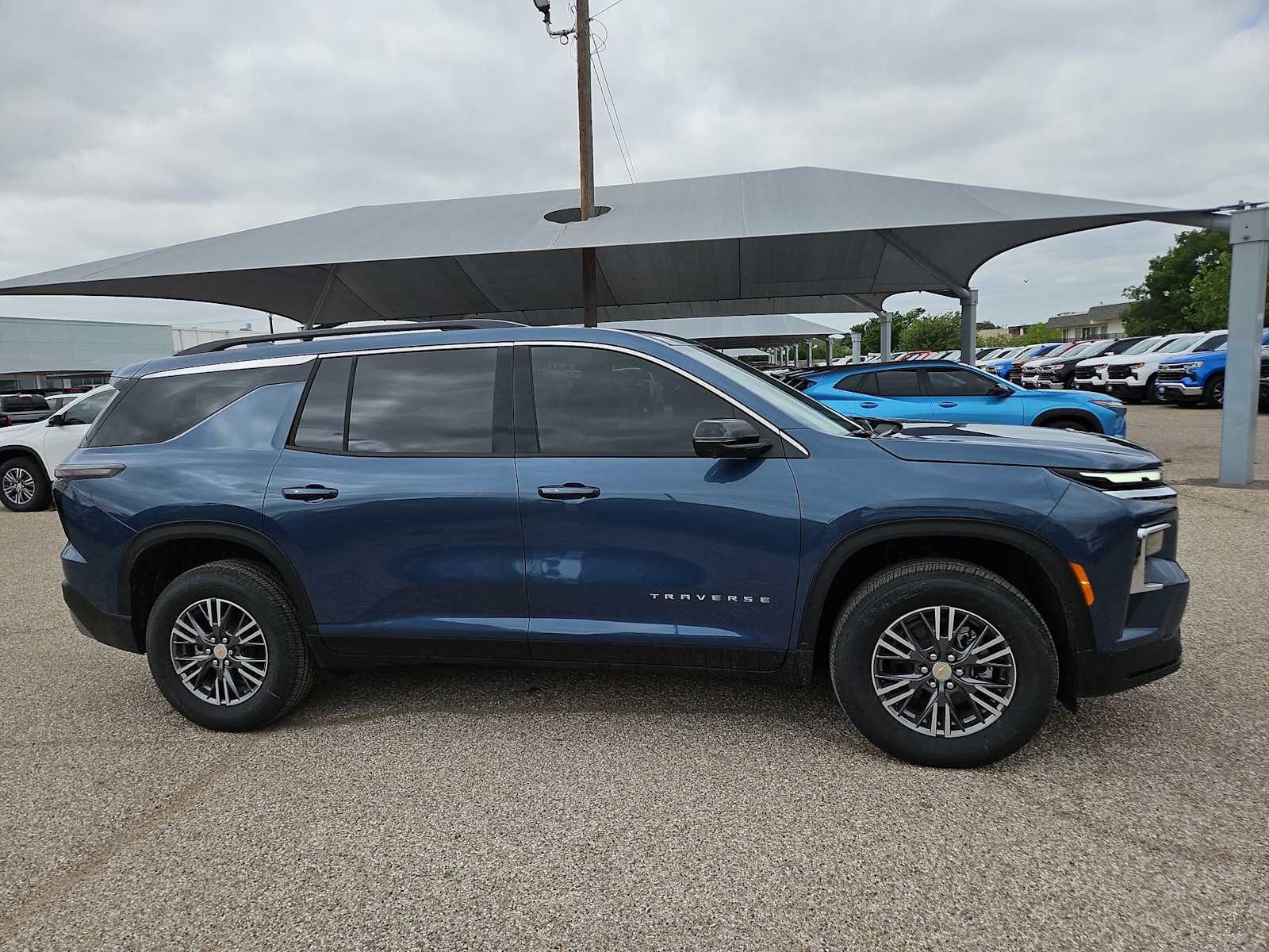 Thumbnail: 2026 Chevrolet Traverse - 9