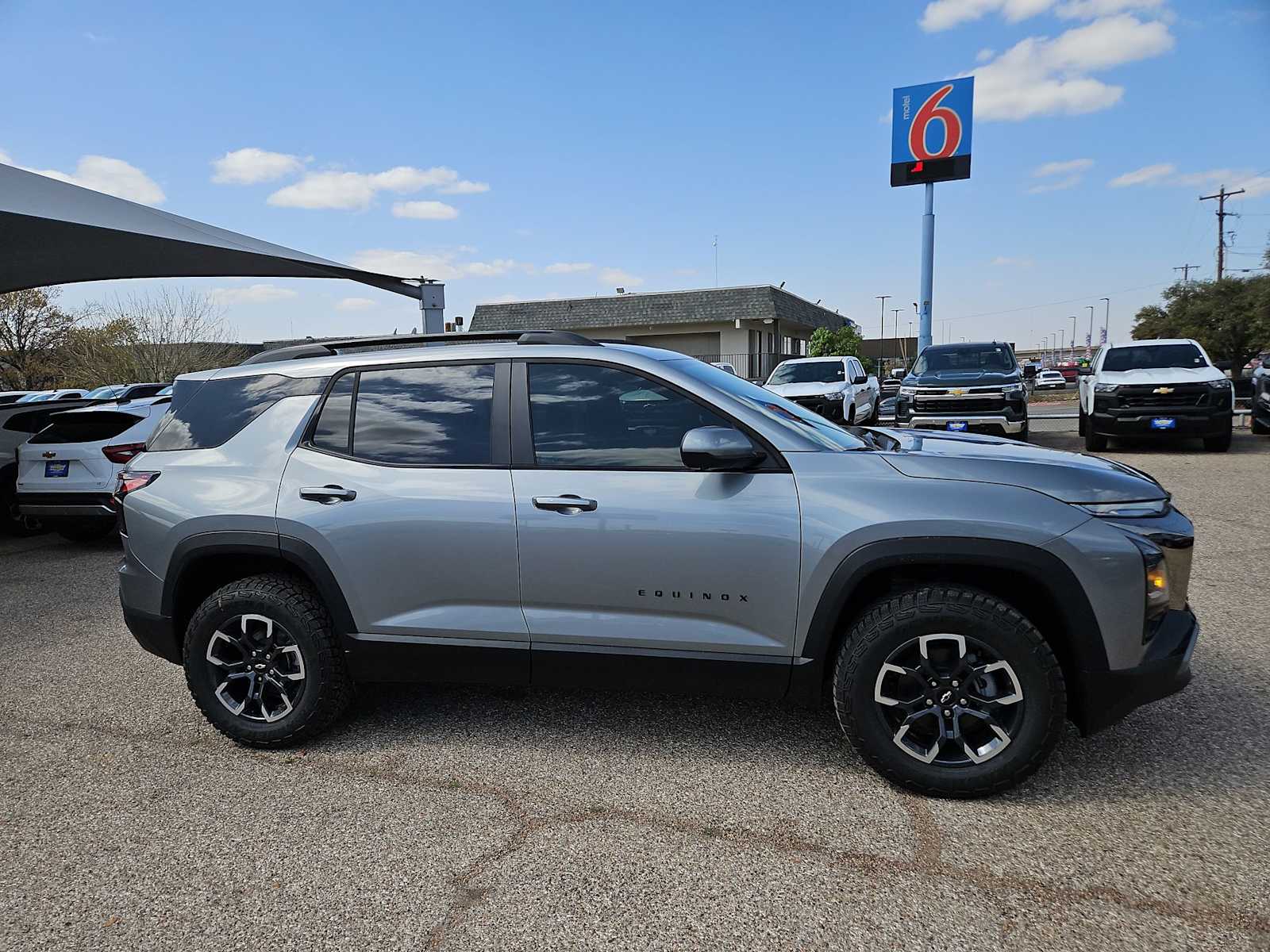 Thumbnail: 2026 Chevrolet Equinox - 9