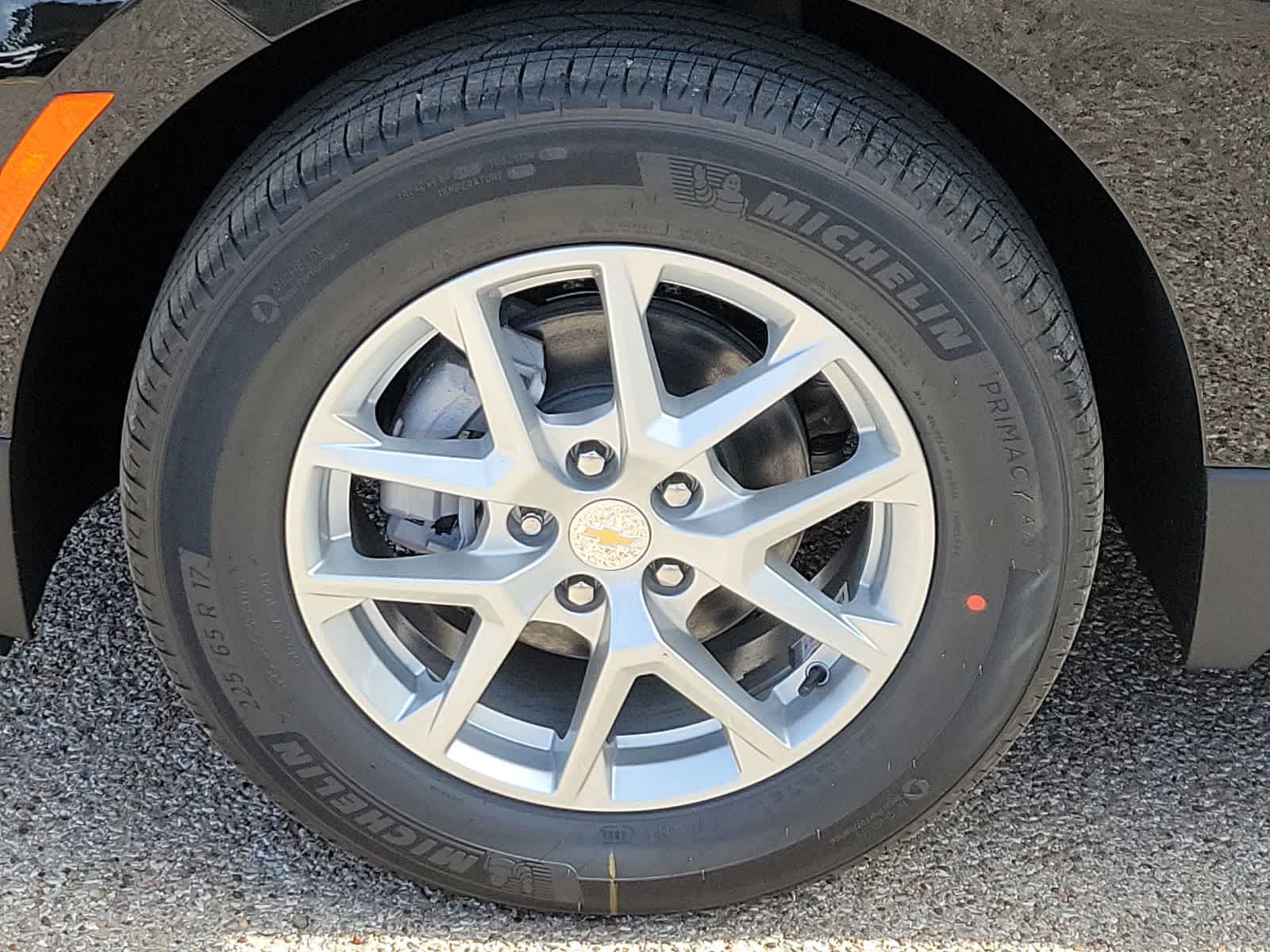 Thumbnail: 2023 Chevrolet Equinox - 16