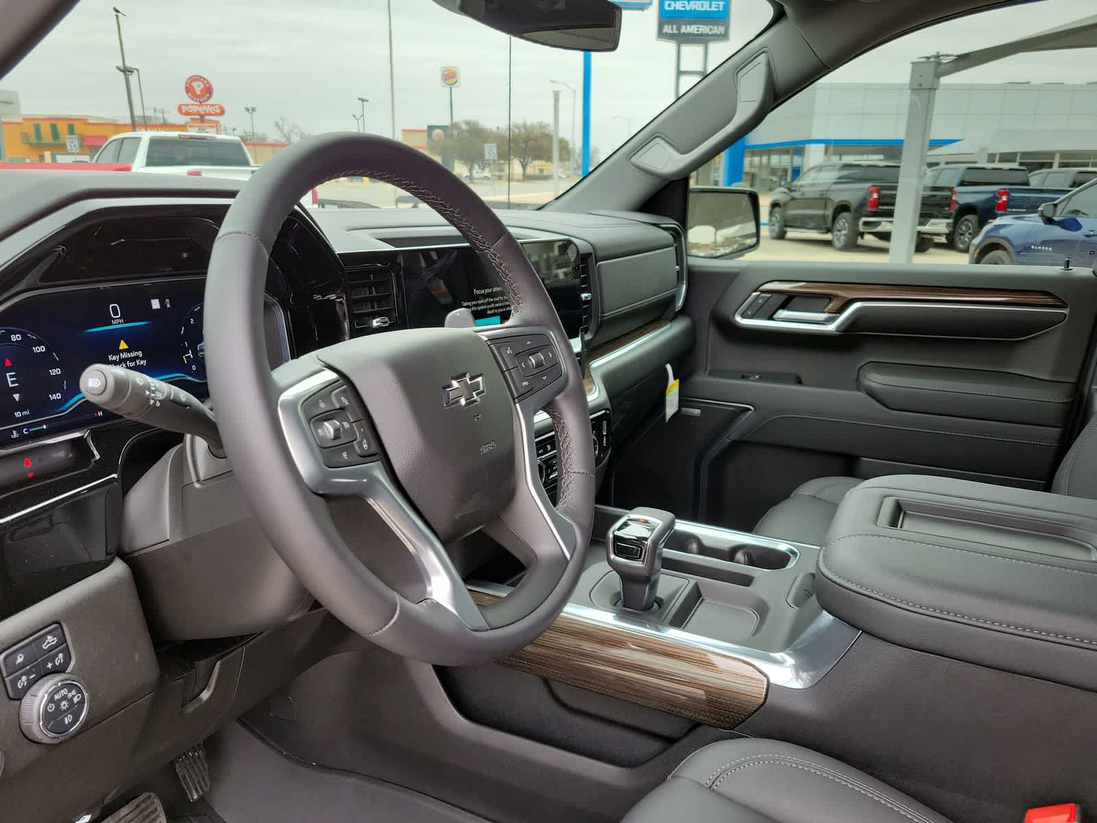 2022 Chevrolet Silverado 1500 RST 2