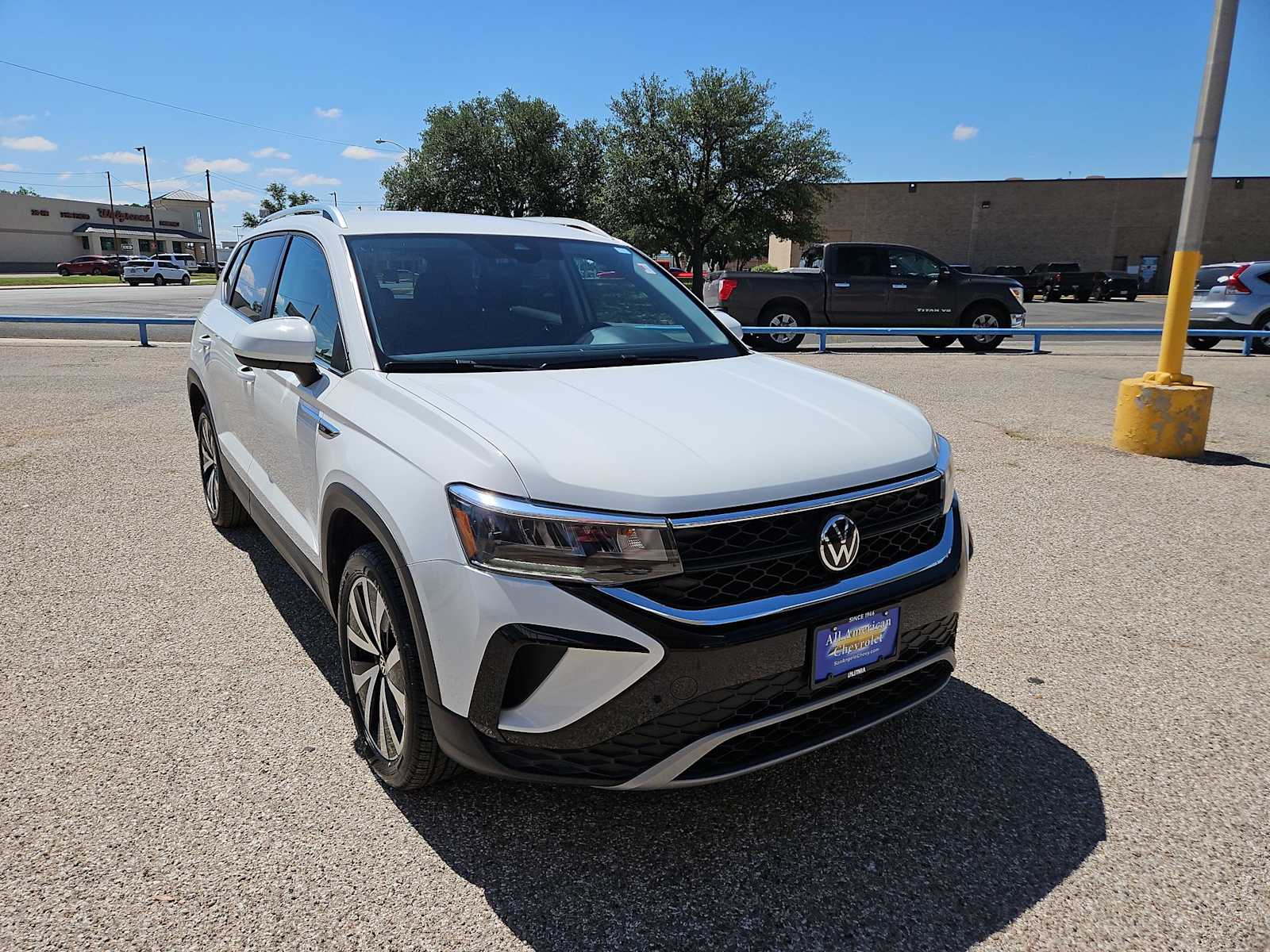 Thumbnail: 2024 Volkswagen Taos - 2