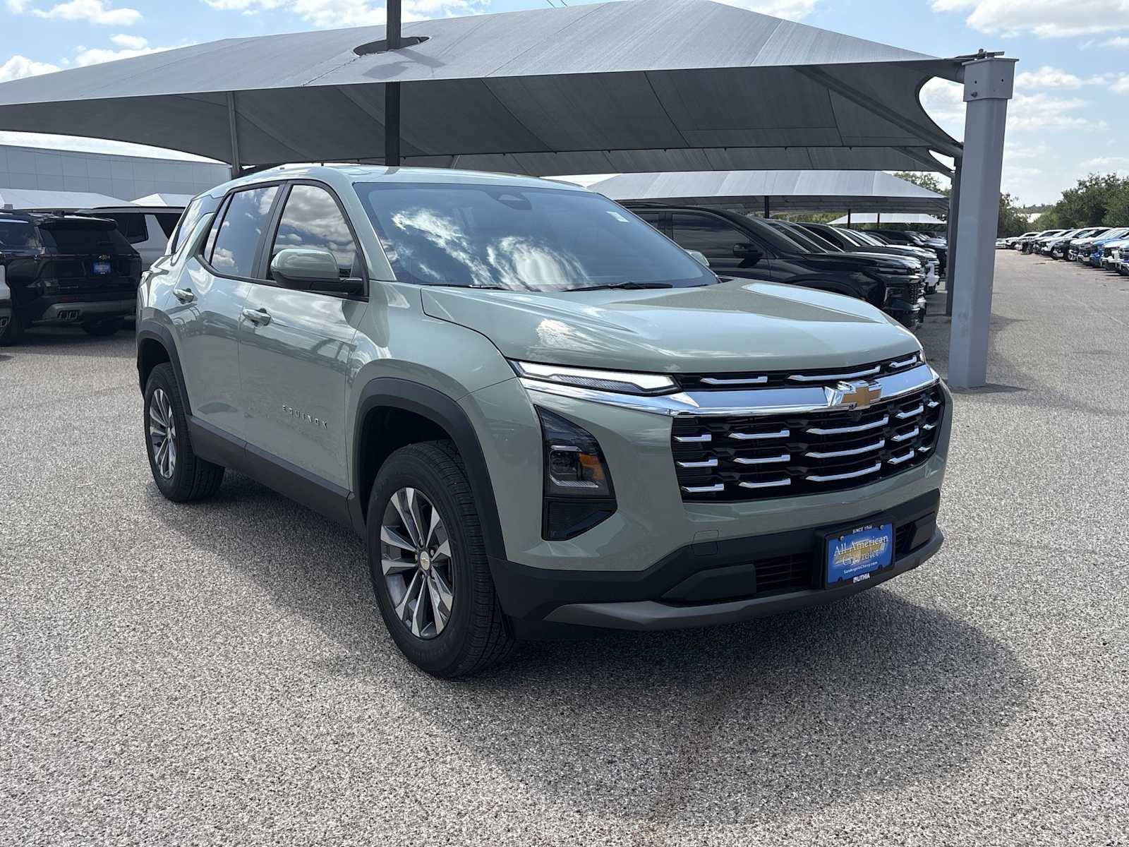 Thumbnail: 2026 Chevrolet Equinox - 2