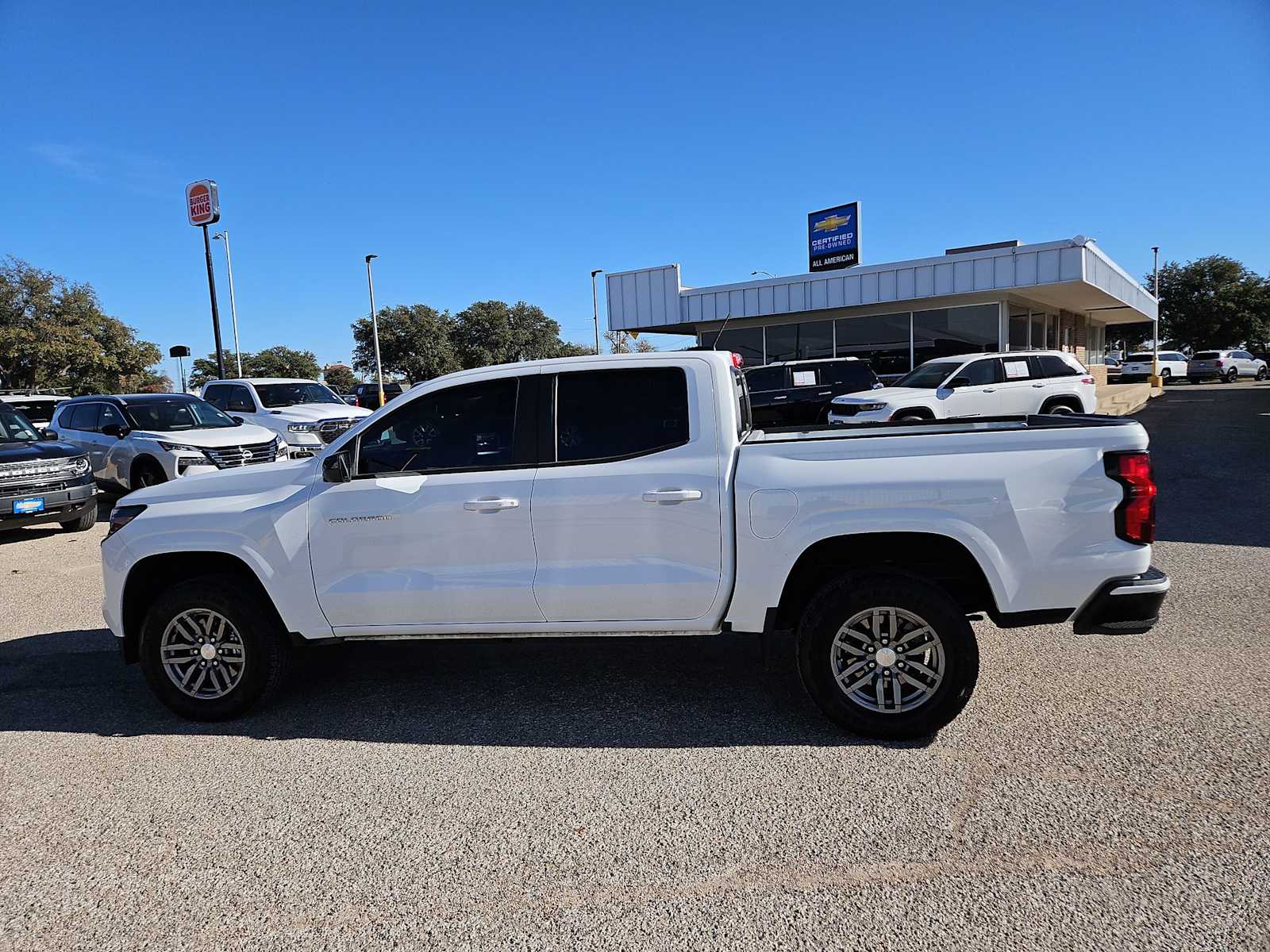 Thumbnail: 2023 Chevrolet Colorado - 5