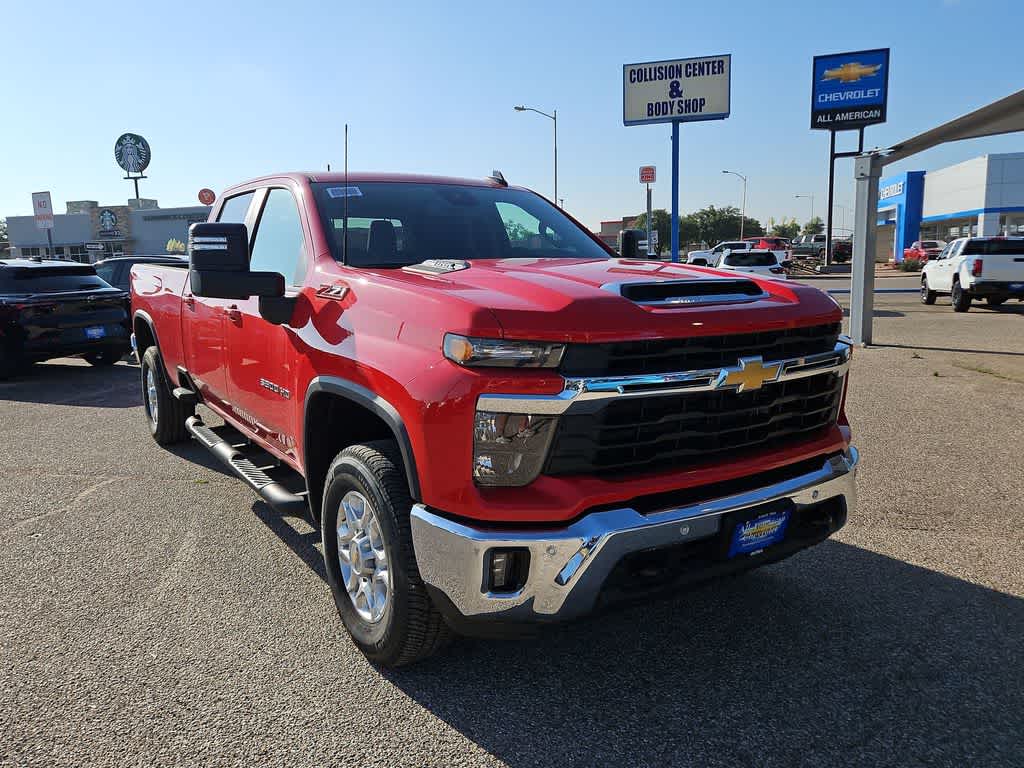 Thumbnail: 2026 Chevrolet Silverado 3500 - 2