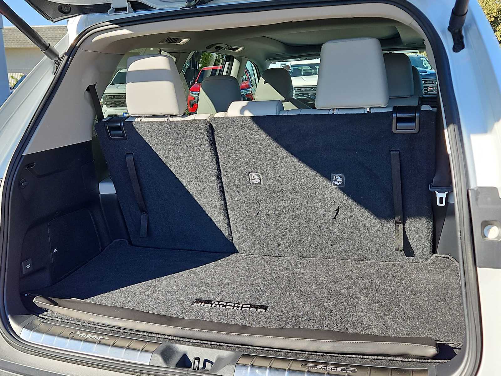 Thumbnail: 2024 Toyota Grand Highlander - 23