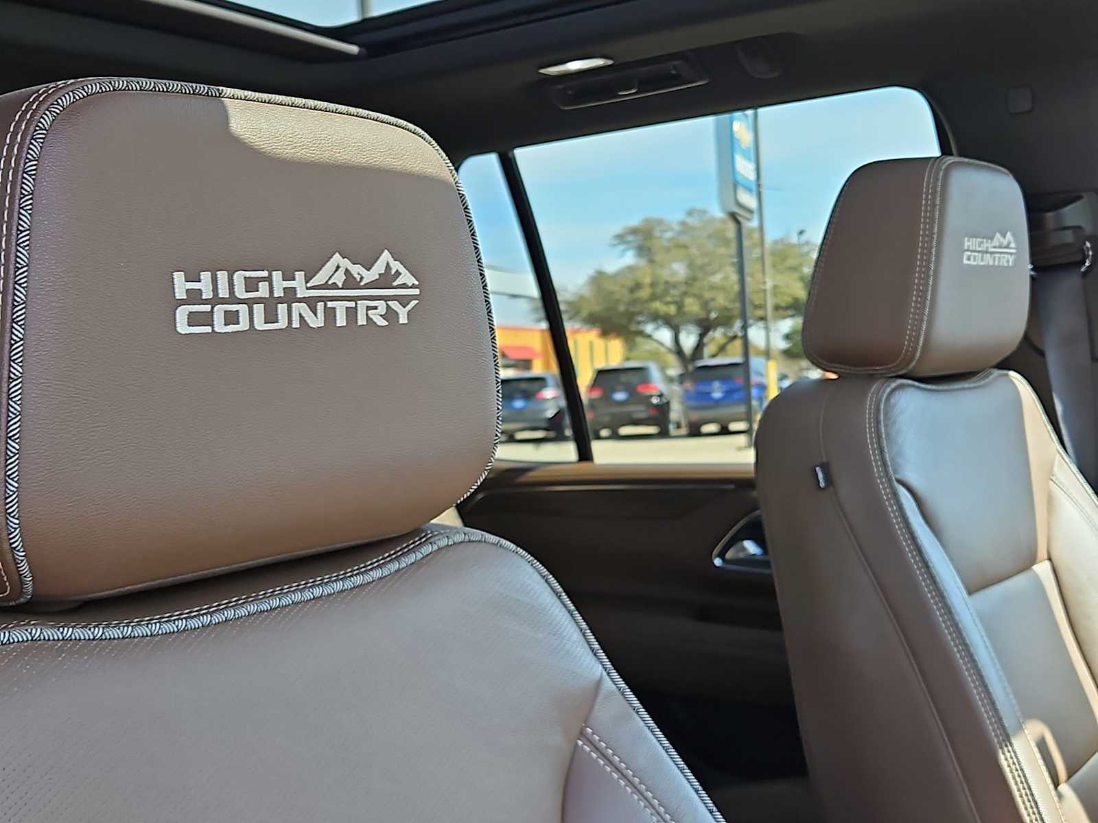 Thumbnail: 2023 Chevrolet Tahoe - 18