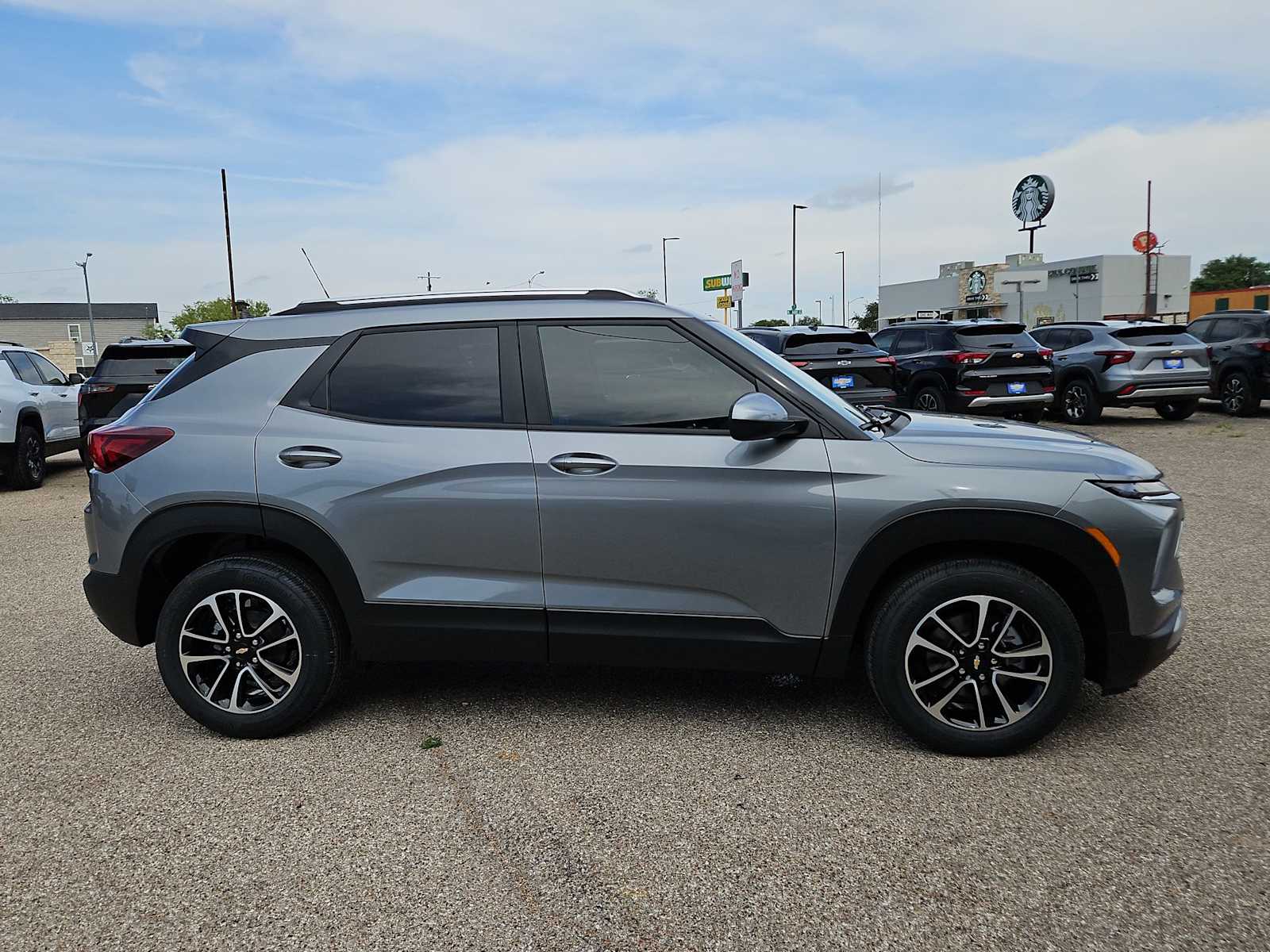 Thumbnail: 2026 Chevrolet TrailBlazer - 9