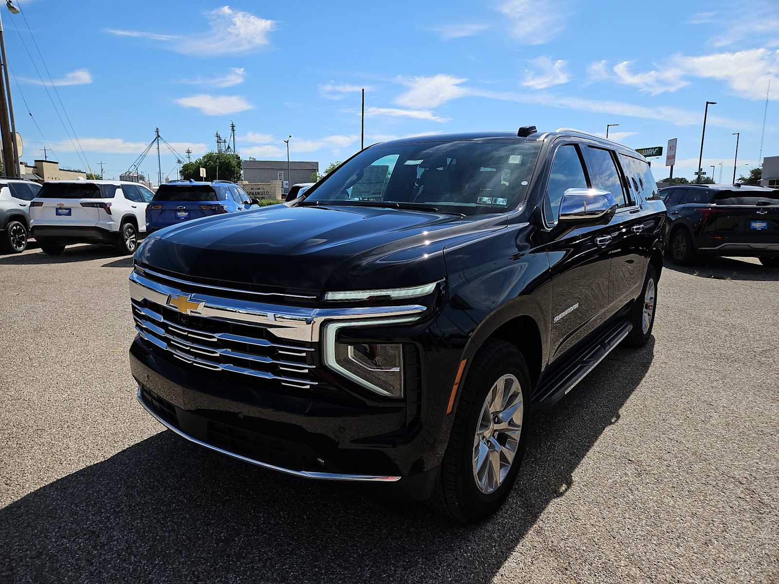 Thumbnail: 2026 Chevrolet Suburban - 4