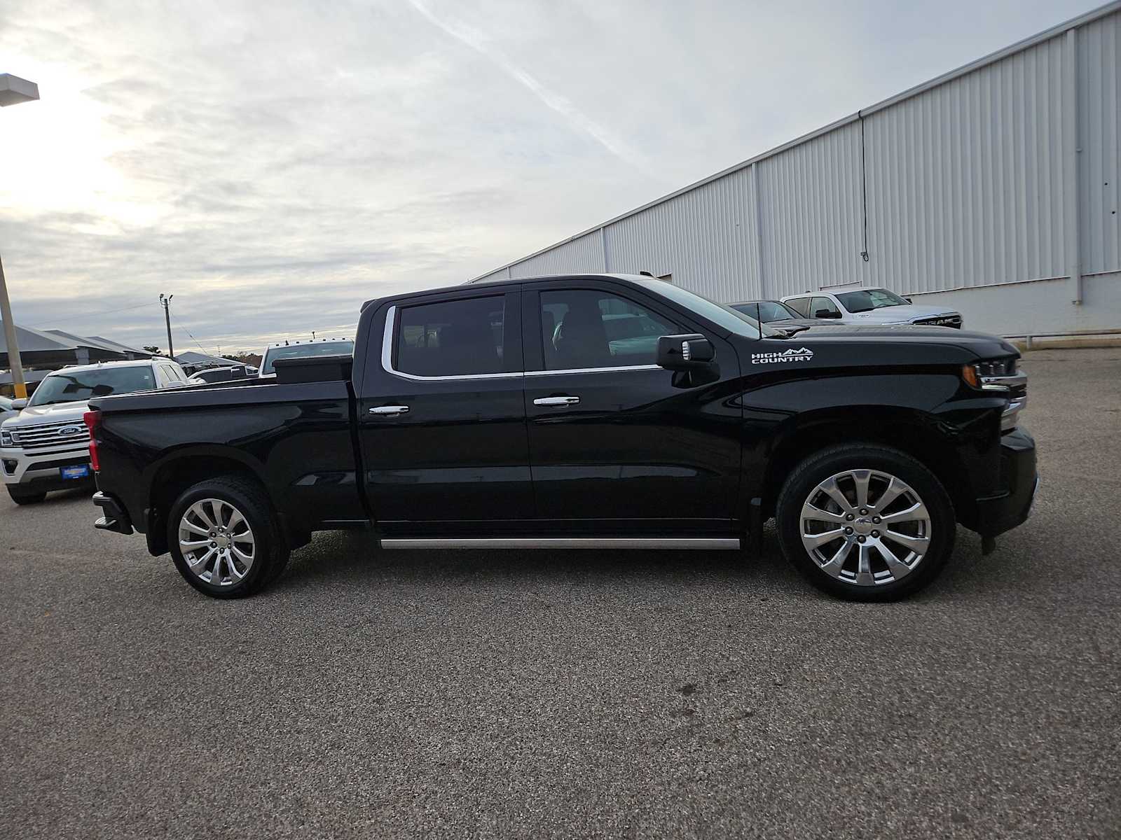 Thumbnail: 2022 Chevrolet Silverado 1500 - 9