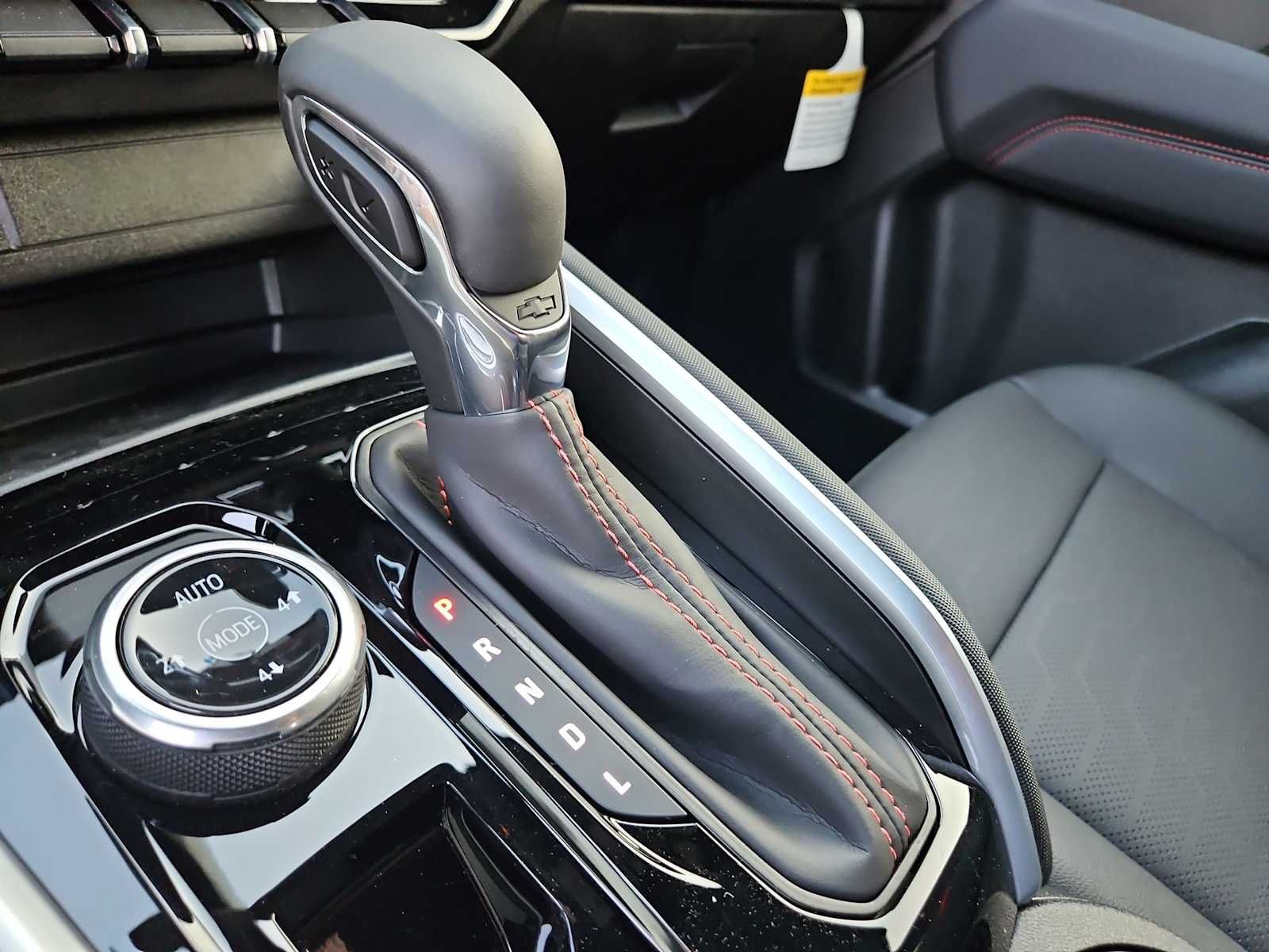 Thumbnail: 2026 Chevrolet Colorado - 25