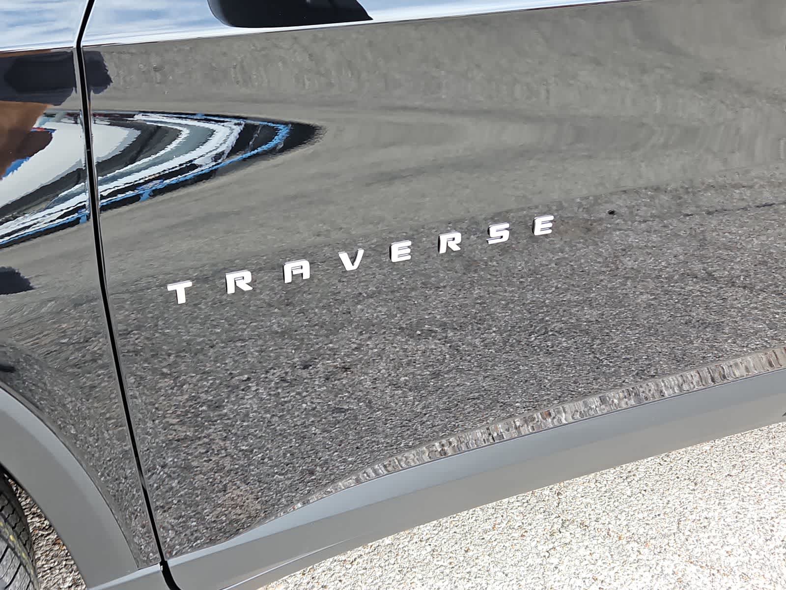 Thumbnail: 2023 Chevrolet Traverse - 15