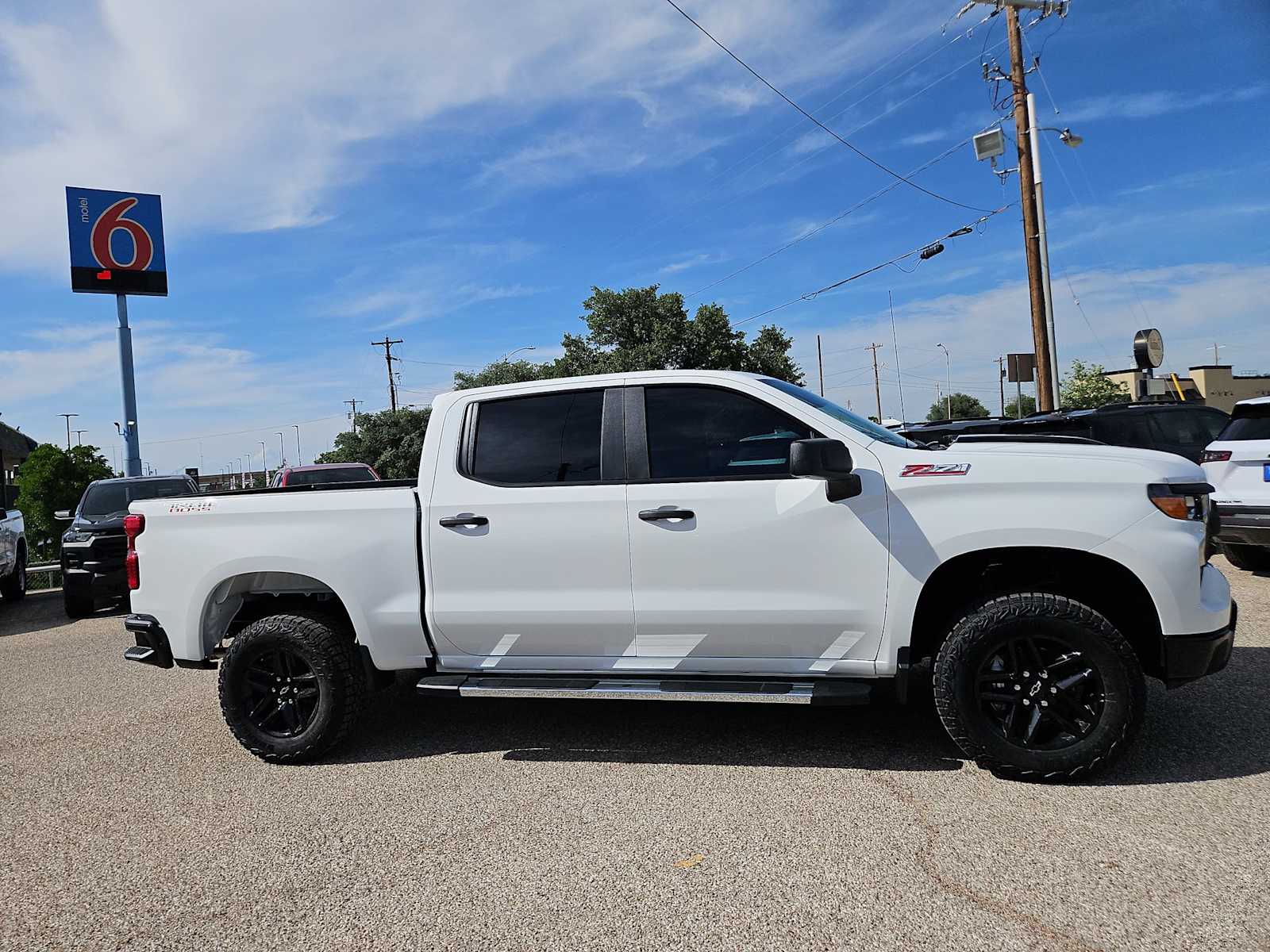 Thumbnail: 2026 Chevrolet Silverado 1500 - 9