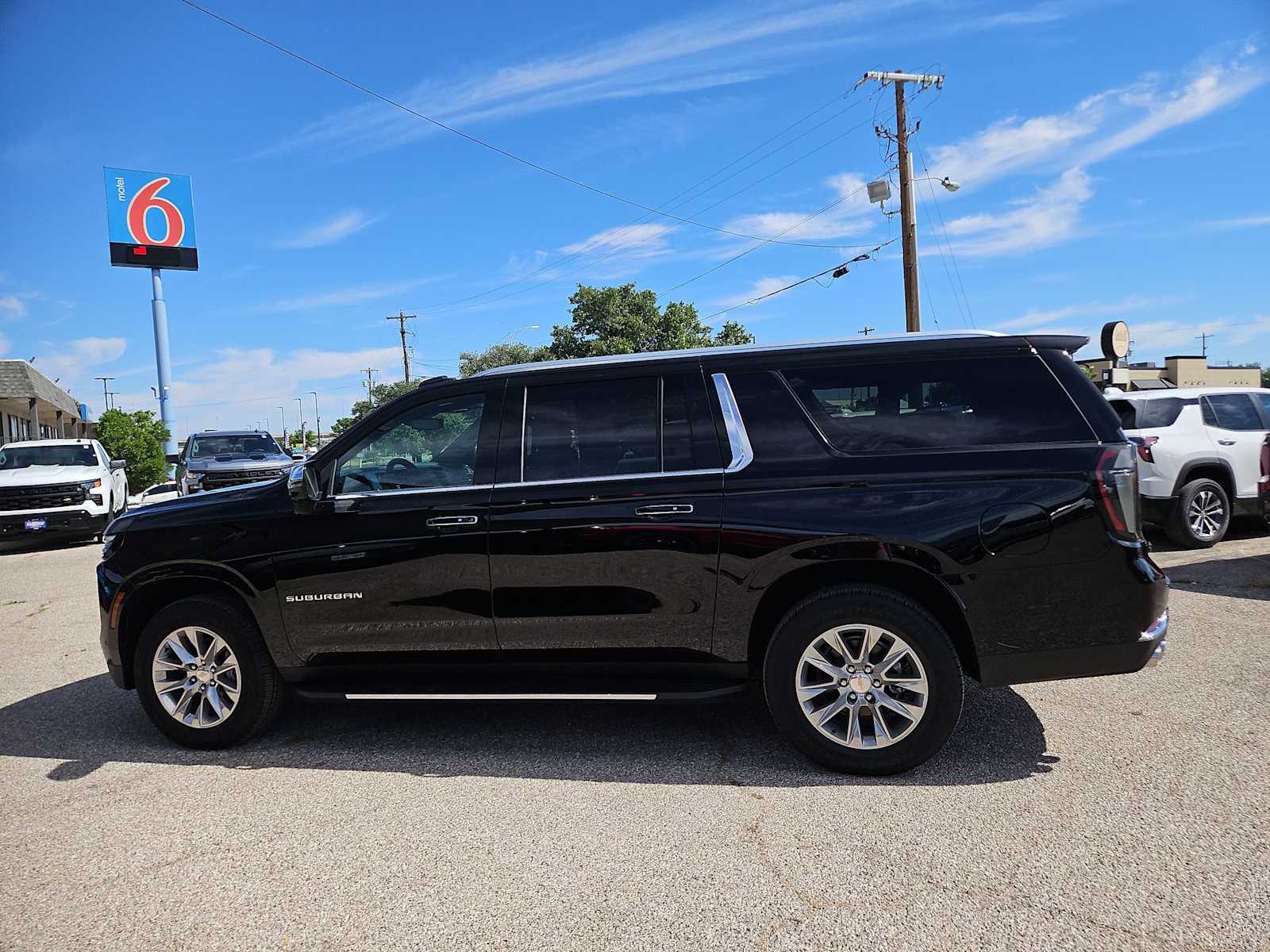 Thumbnail: 2026 Chevrolet Suburban - 5
