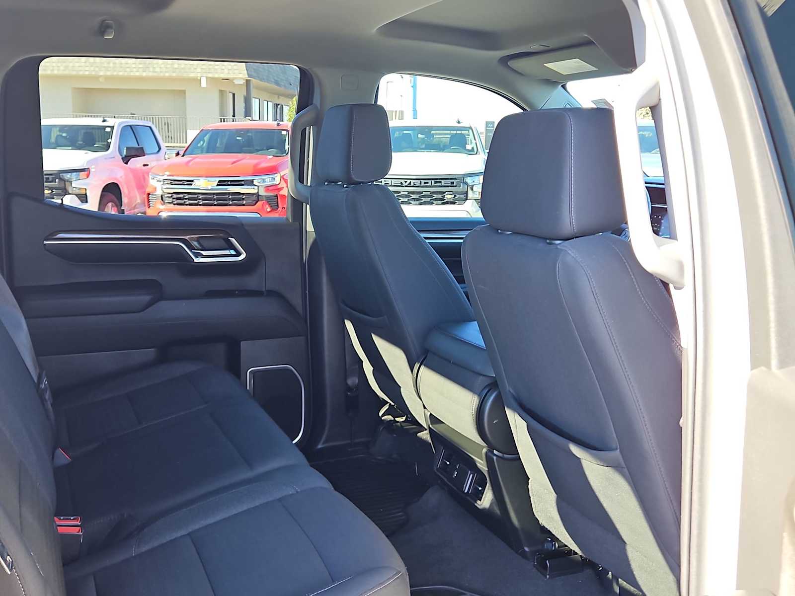 Thumbnail: 2022 Chevrolet Silverado 1500 - 17