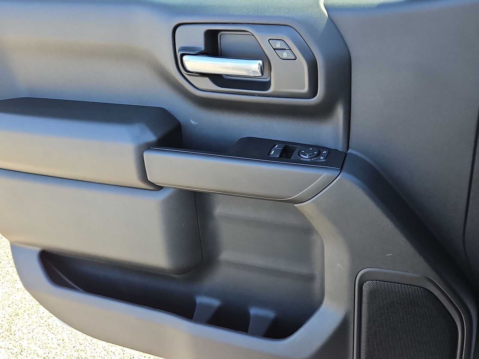 Thumbnail: 2026 Chevrolet Silverado 1500 - 18