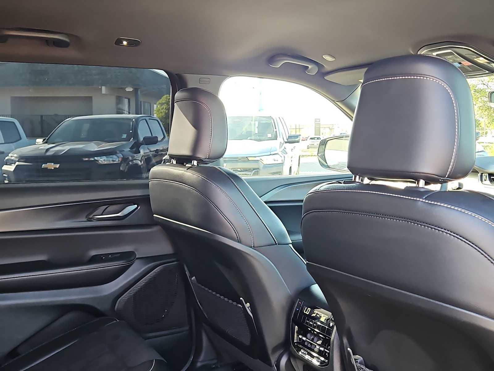 Thumbnail: 2025 Jeep Grand Cherokee L - 17