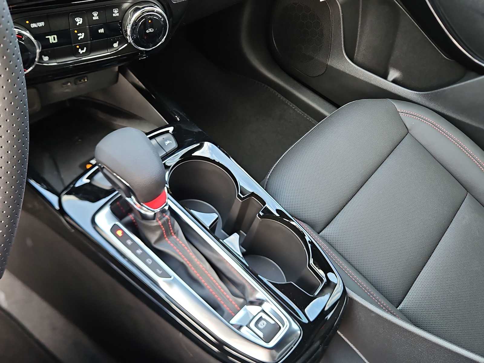 Thumbnail: 2026 Chevrolet Trax - 20