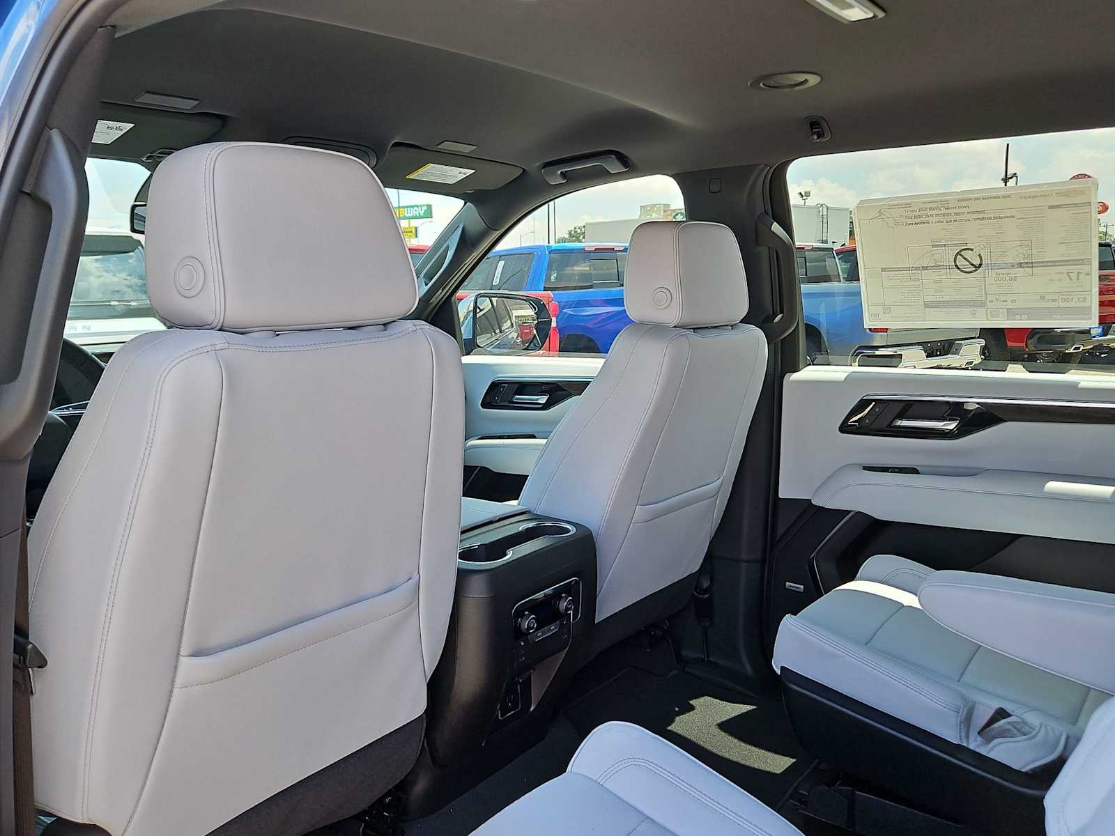 Thumbnail: 2025 Chevrolet Suburban - 18