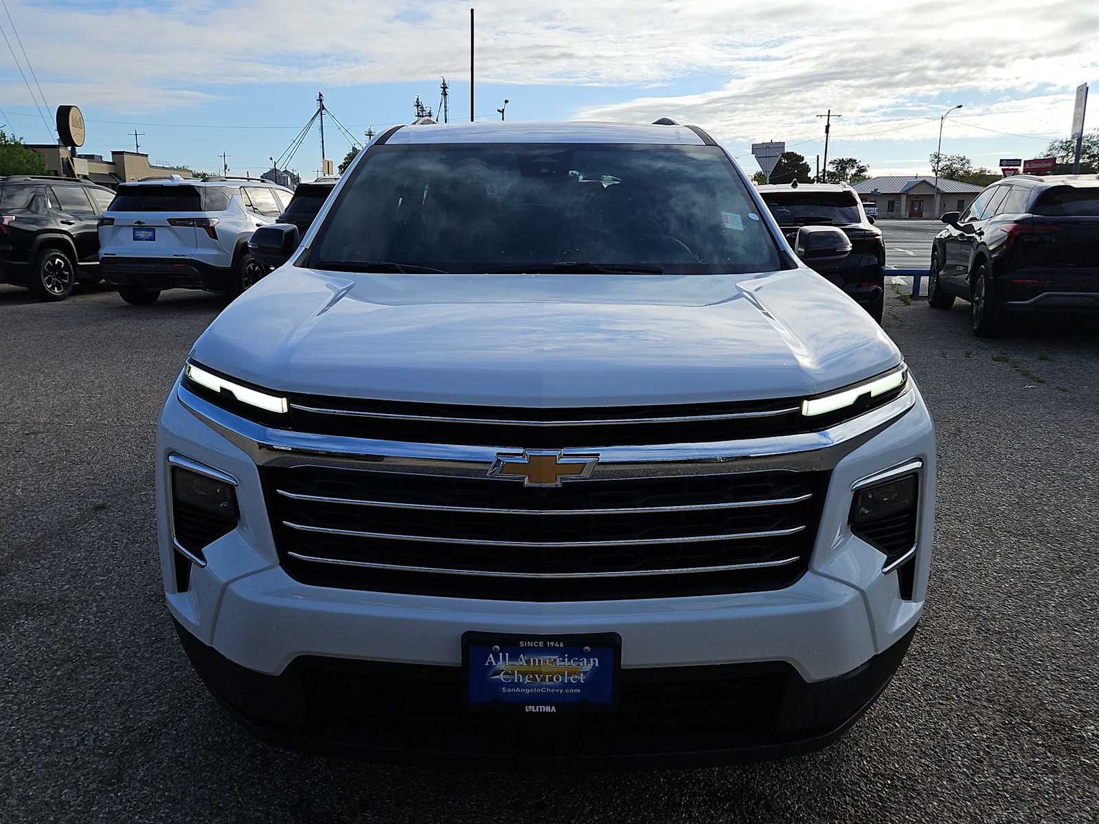 Thumbnail: 2026 Chevrolet Traverse - 3