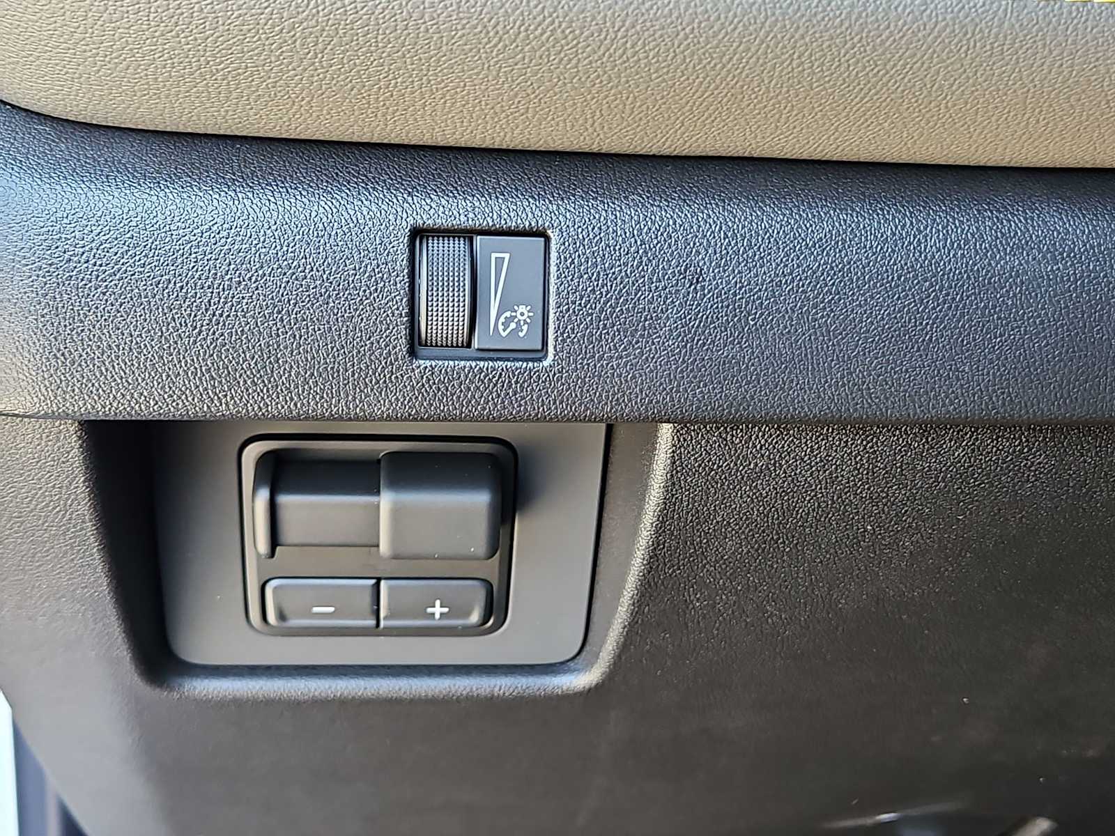 Thumbnail: 2026 Chevrolet Colorado - 18