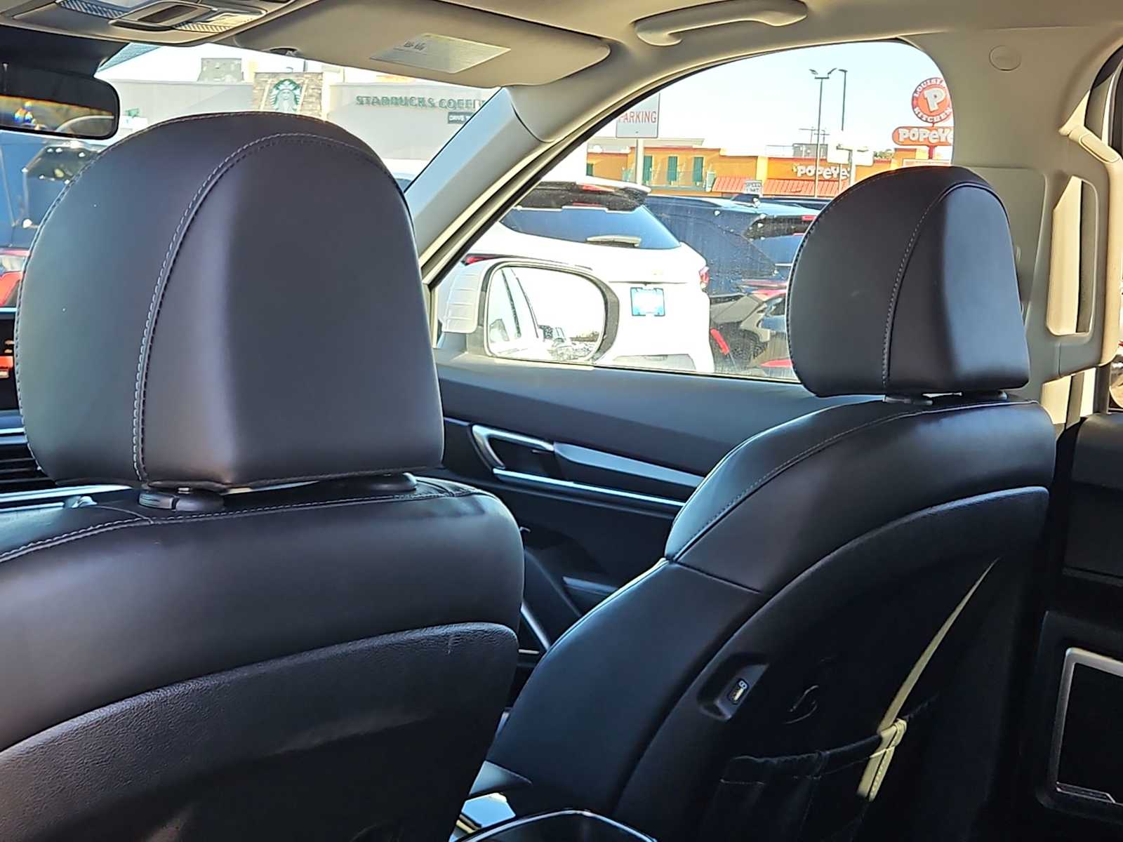 Thumbnail: 2022 Kia Telluride - 16