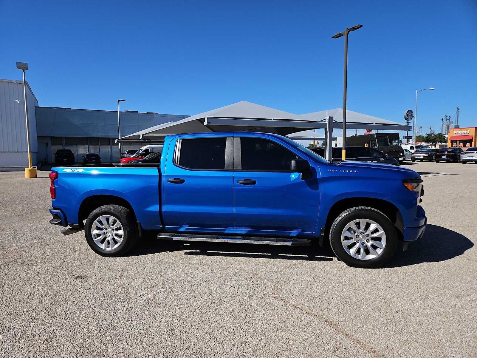 Thumbnail: 2024 Chevrolet Silverado 1500 - 9