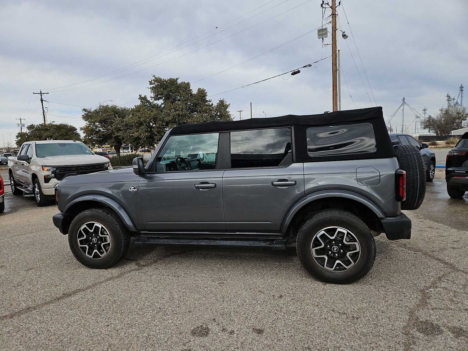 Thumbnail: 2022 Ford Bronco - 5