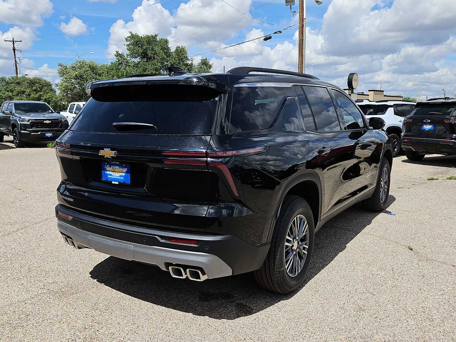 Thumbnail: 2026 Chevrolet Traverse - 8