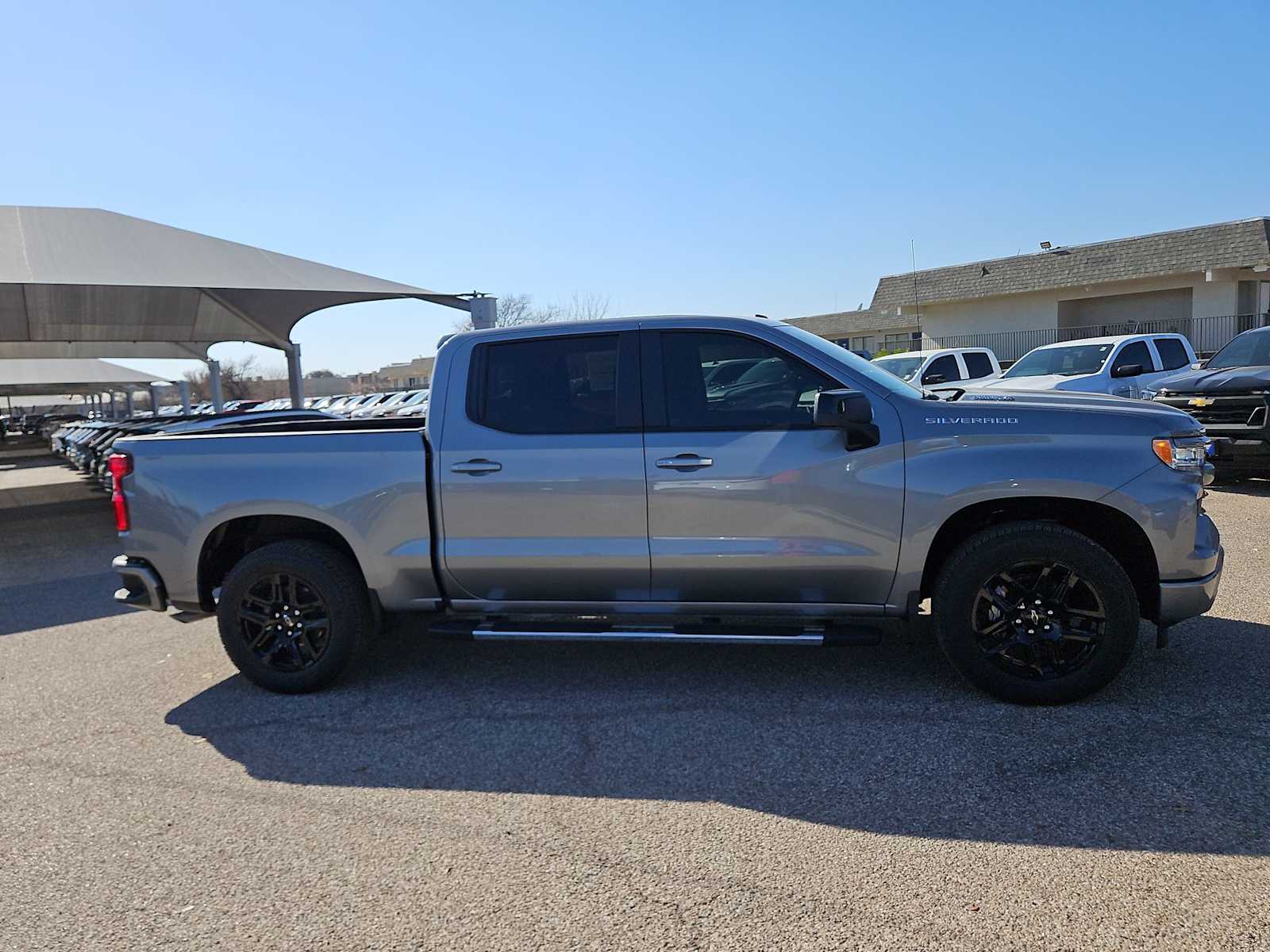 Thumbnail: 2026 Chevrolet Silverado 1500 - 9