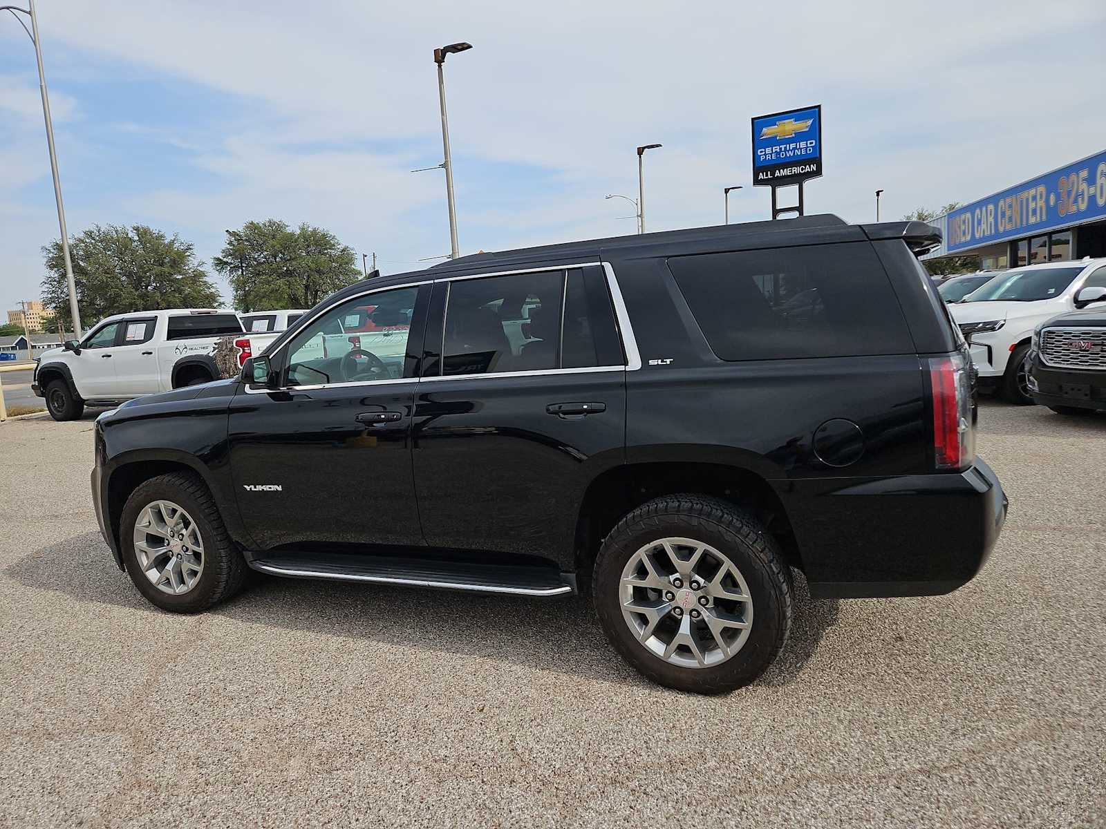 Thumbnail: 2019 GMC Yukon - 3