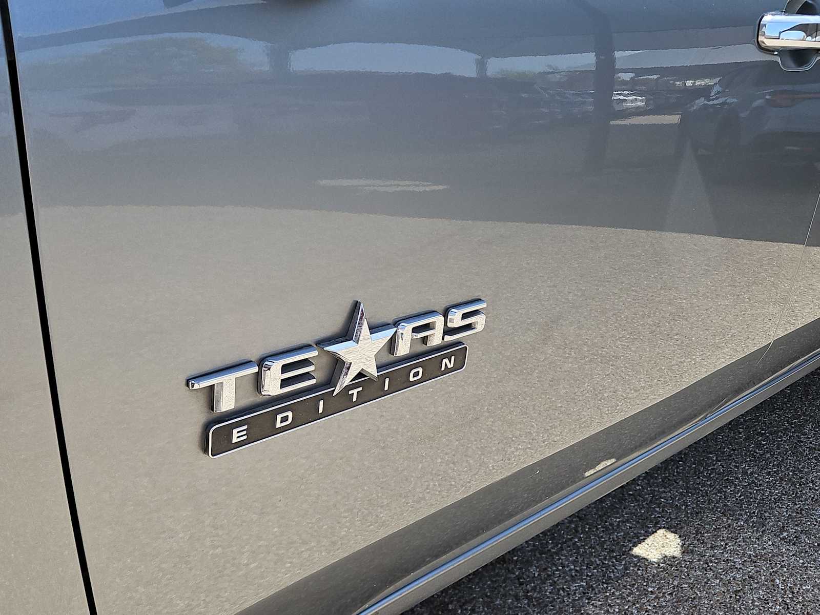 Thumbnail: 2024 Chevrolet Silverado 3500 - 11