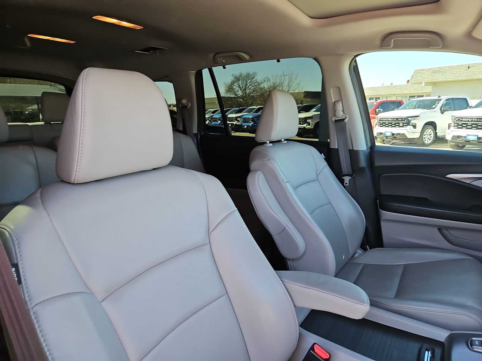 Thumbnail: 2022 Honda Pilot - 17