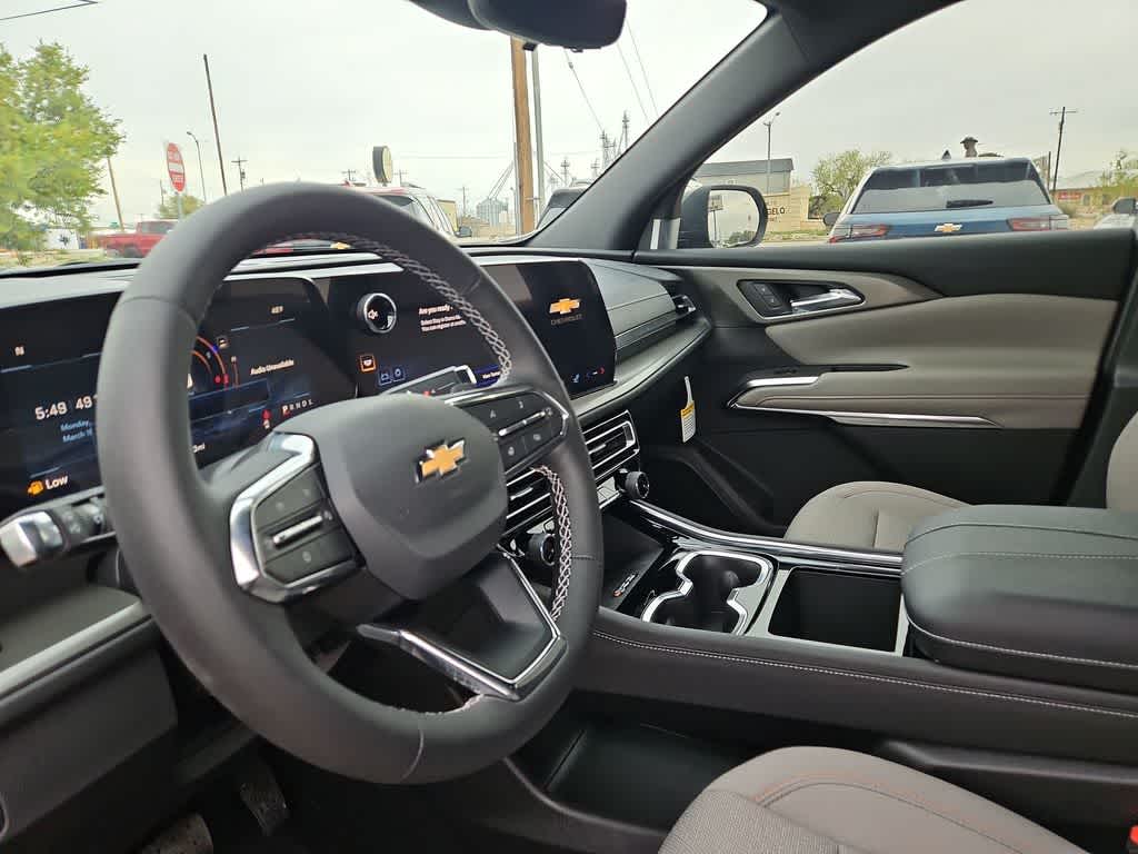 Thumbnail: 2026 Chevrolet Traverse - 10