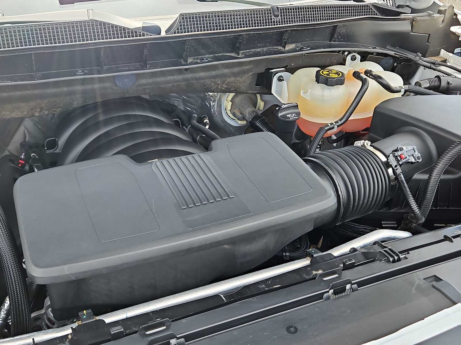 Thumbnail: 2022 Chevrolet Tahoe - 17