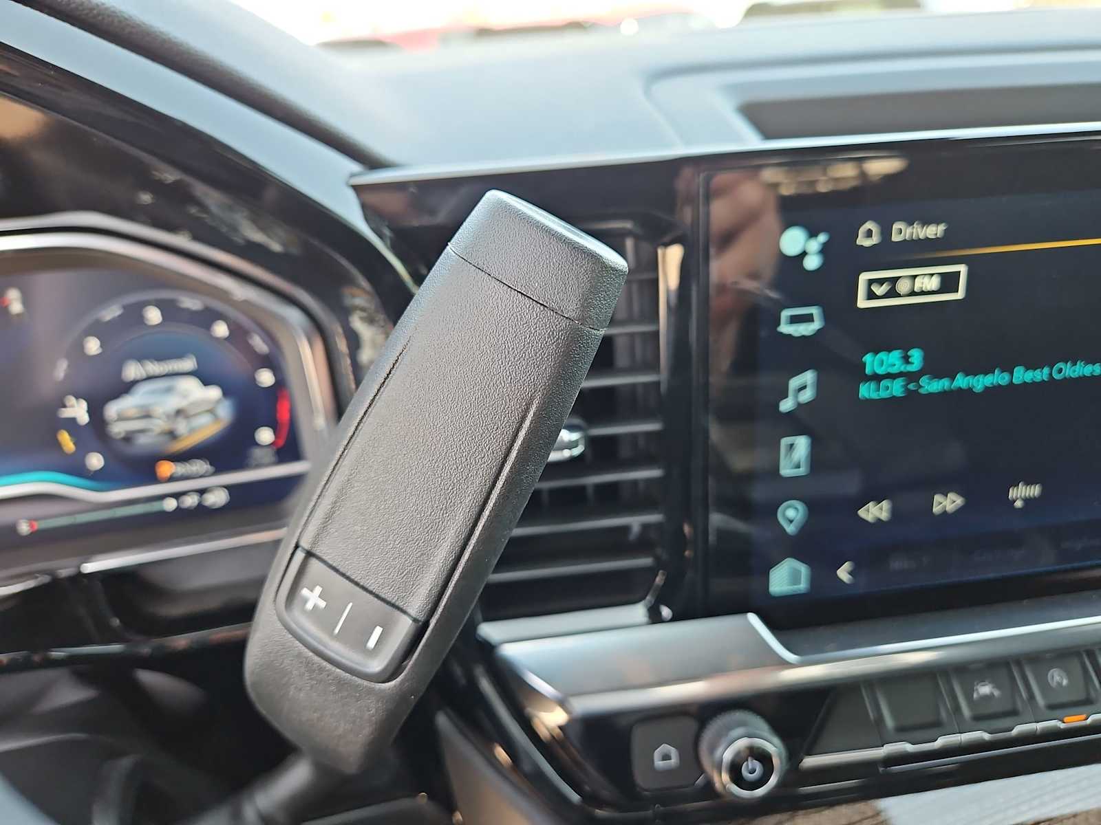 Thumbnail: 2024 Chevrolet Silverado 1500 - 25