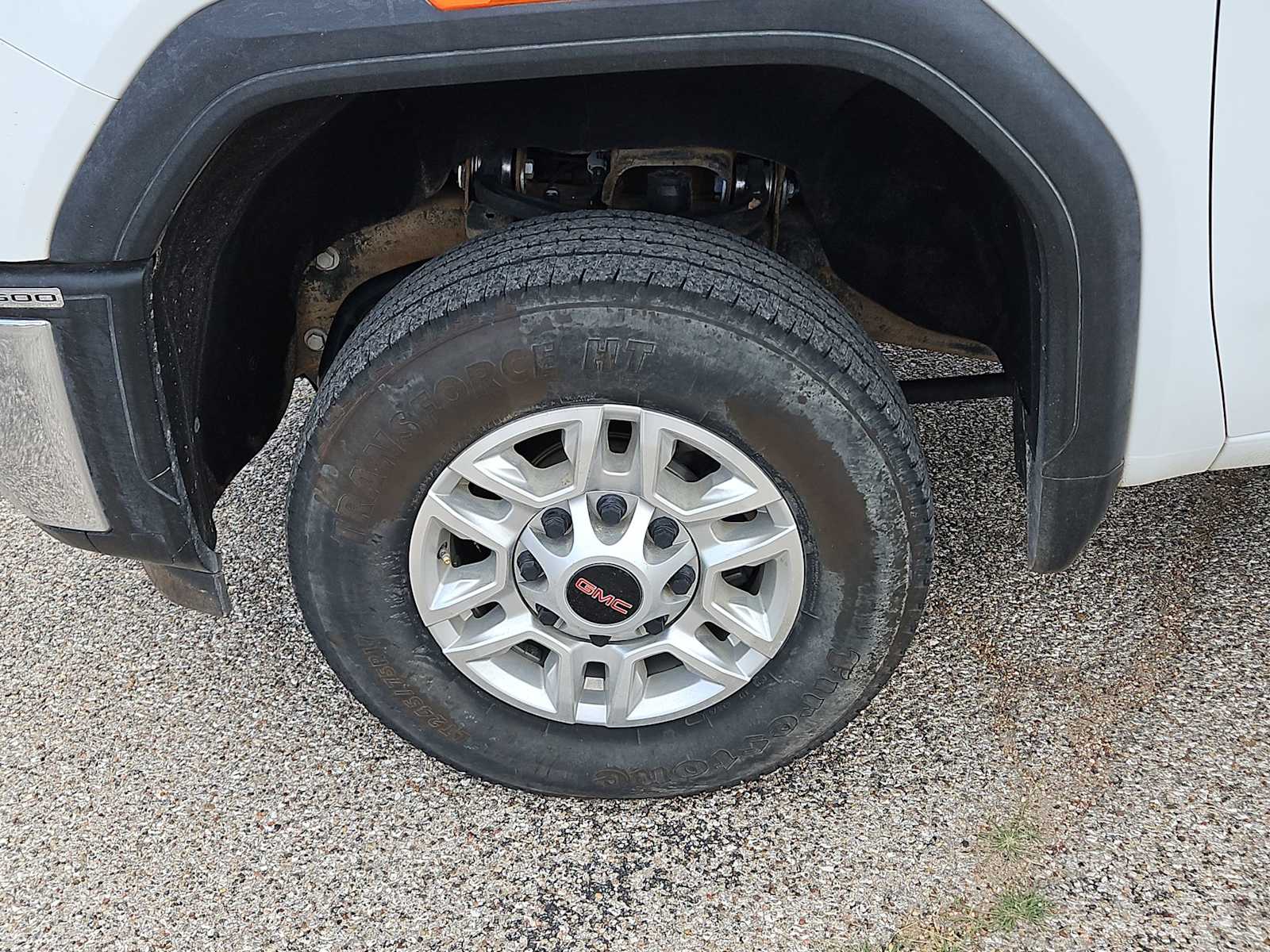 2024 GMC Sierra 2500 Pro 8