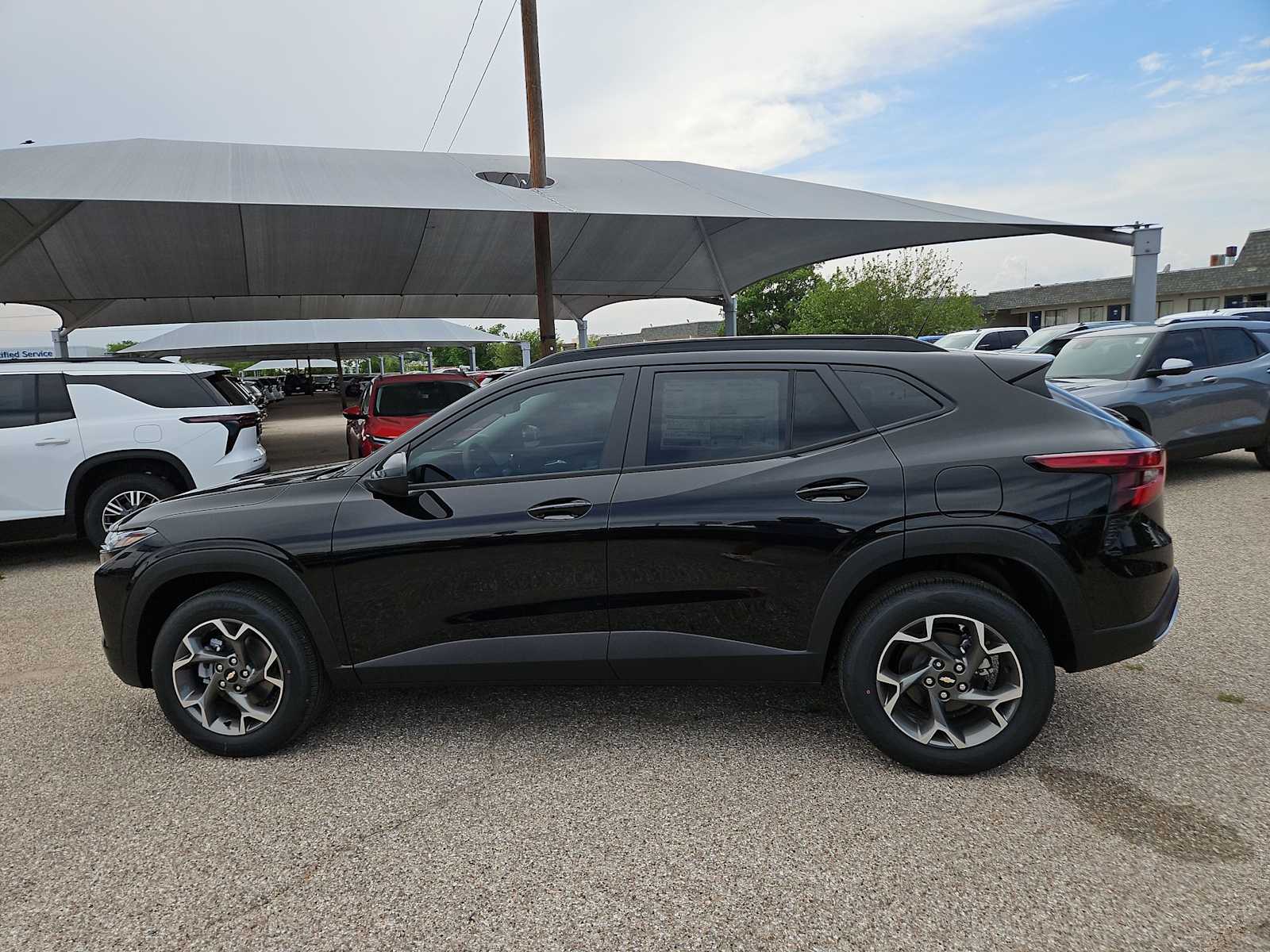 Thumbnail: 2026 Chevrolet Trax - 5