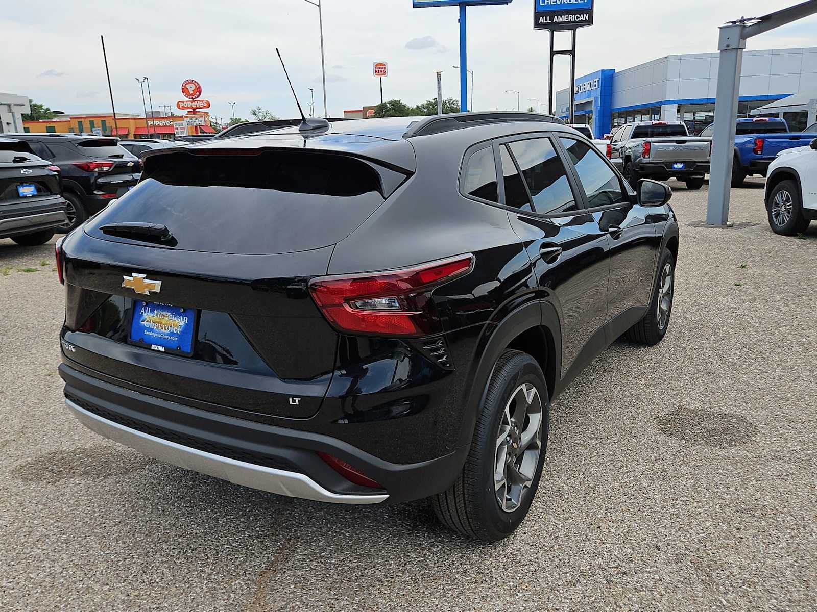 Thumbnail: 2026 Chevrolet Trax - 8