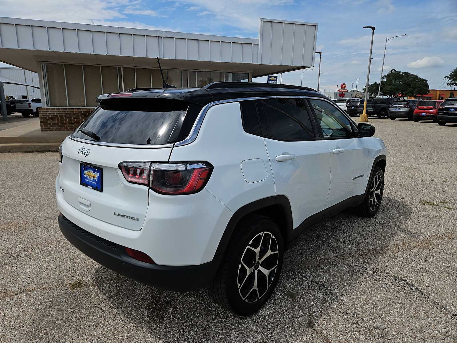 Thumbnail: 2025 Jeep Compass - 8