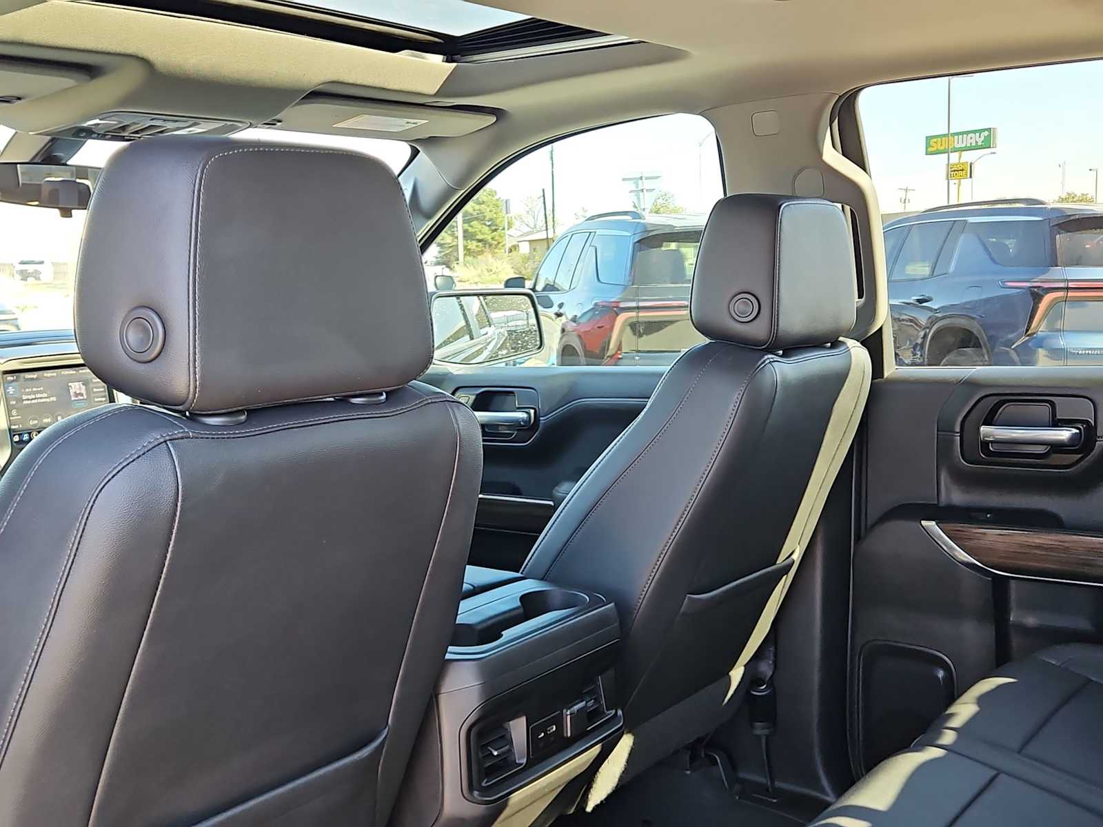 Thumbnail: 2022 Chevrolet Silverado 1500 - 14