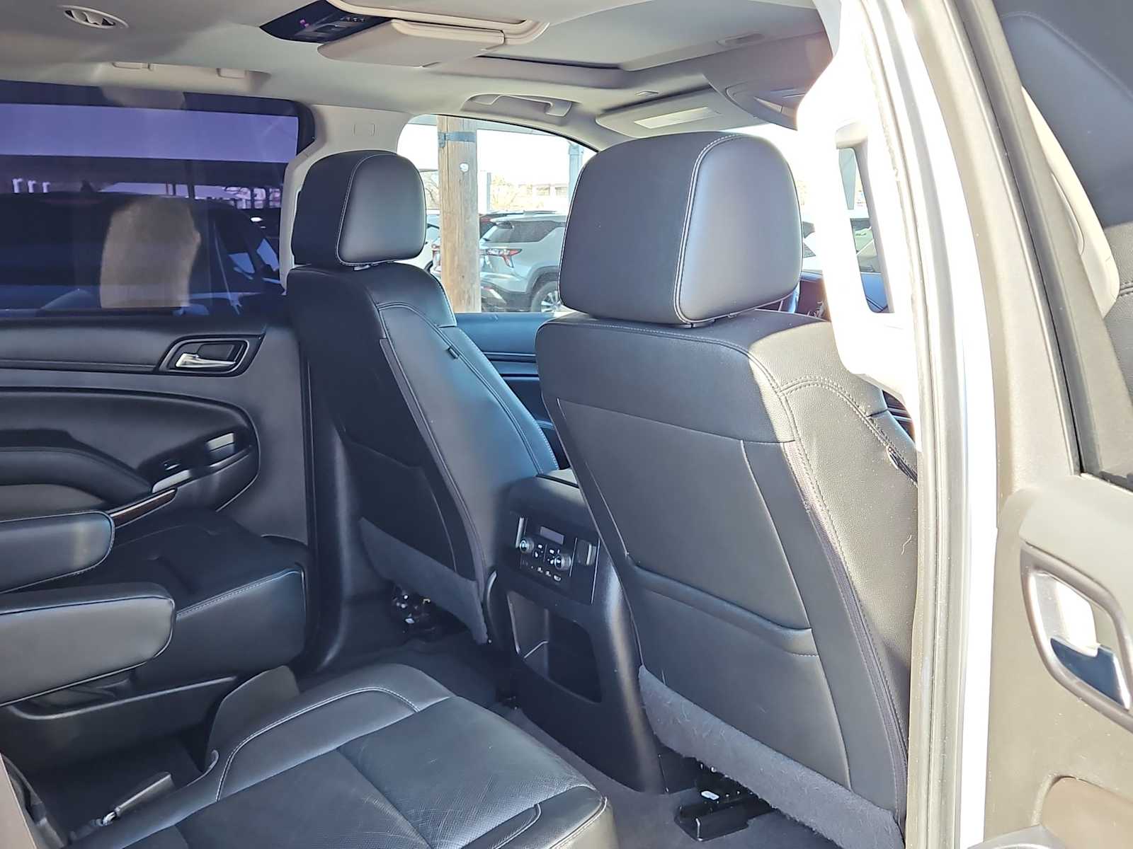 Thumbnail: 2020 GMC Yukon - 17