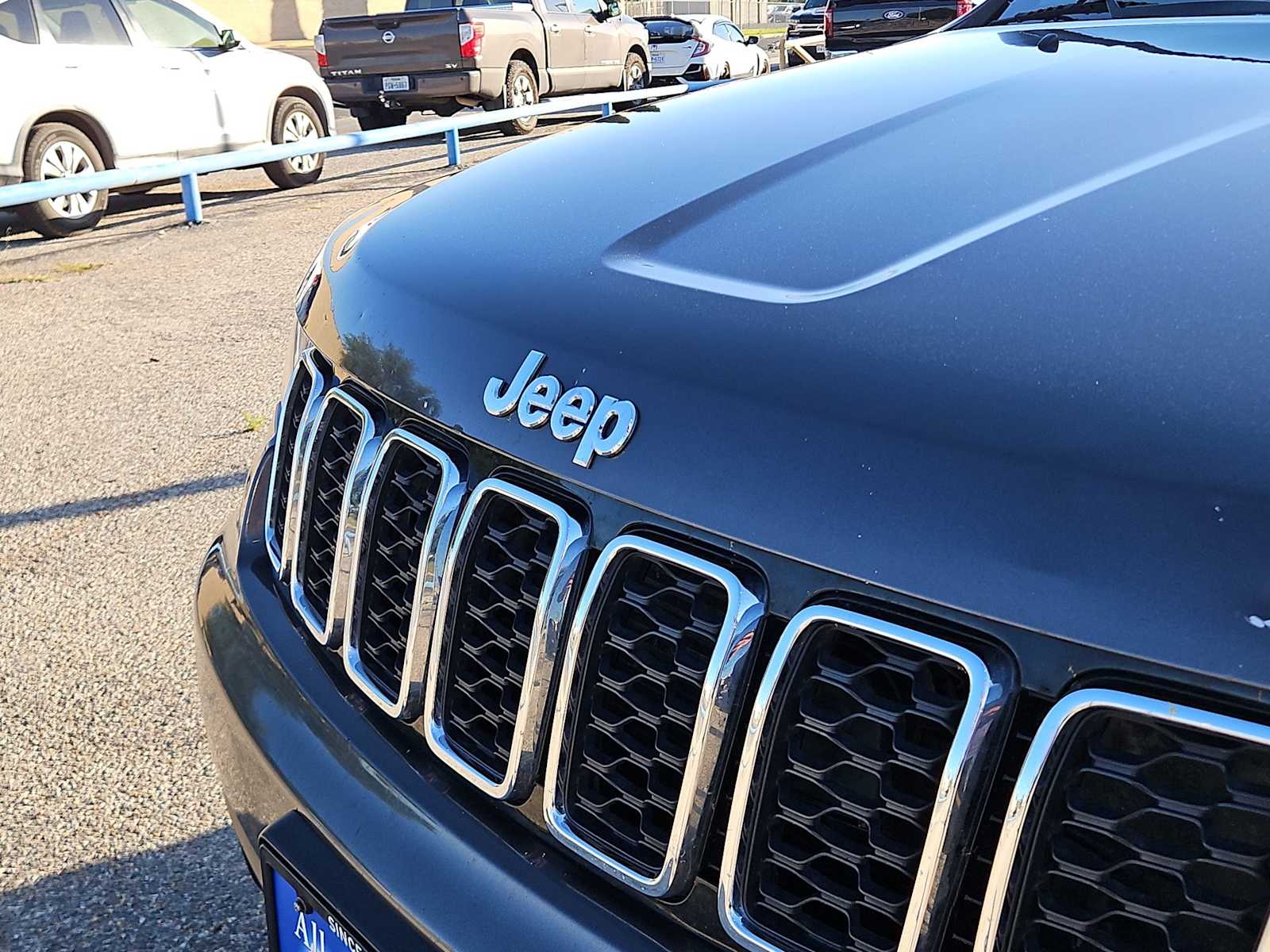 Thumbnail: 2018 Jeep Grand Cherokee - 13