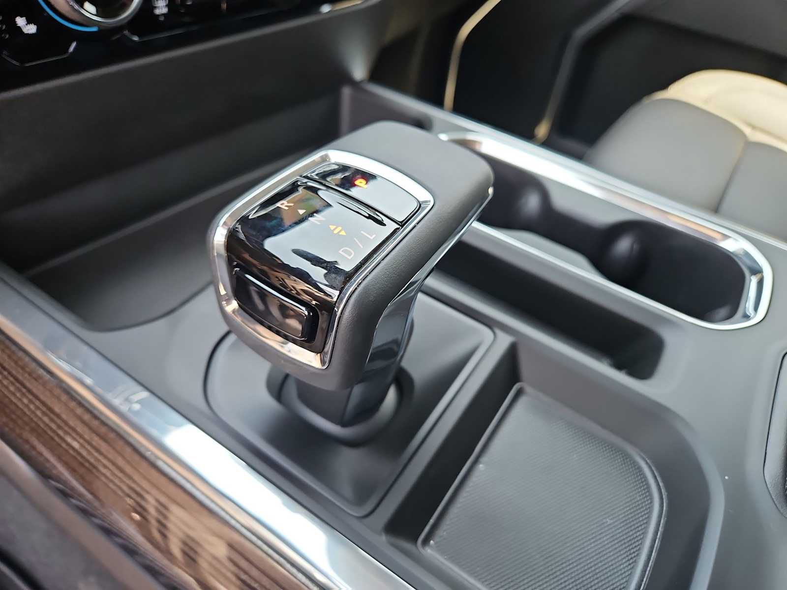 Thumbnail: 2025 Chevrolet Silverado 1500 - 25