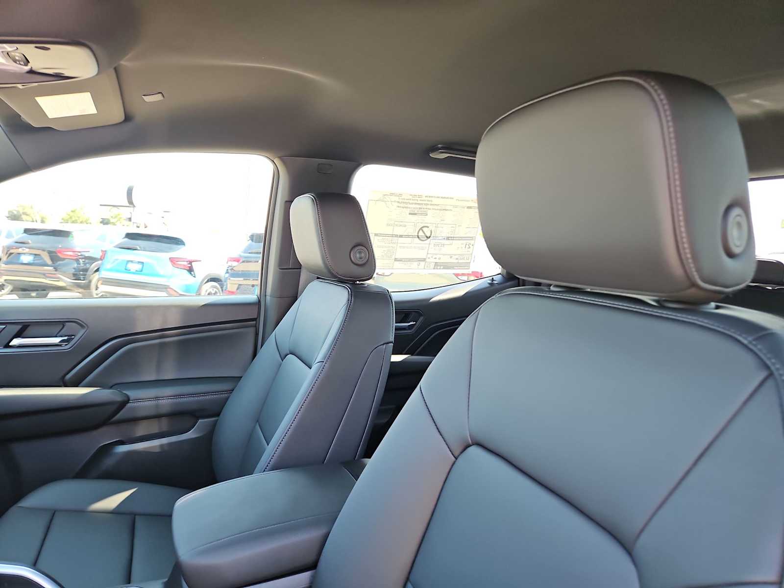 Thumbnail: 2026 Chevrolet Colorado - 15